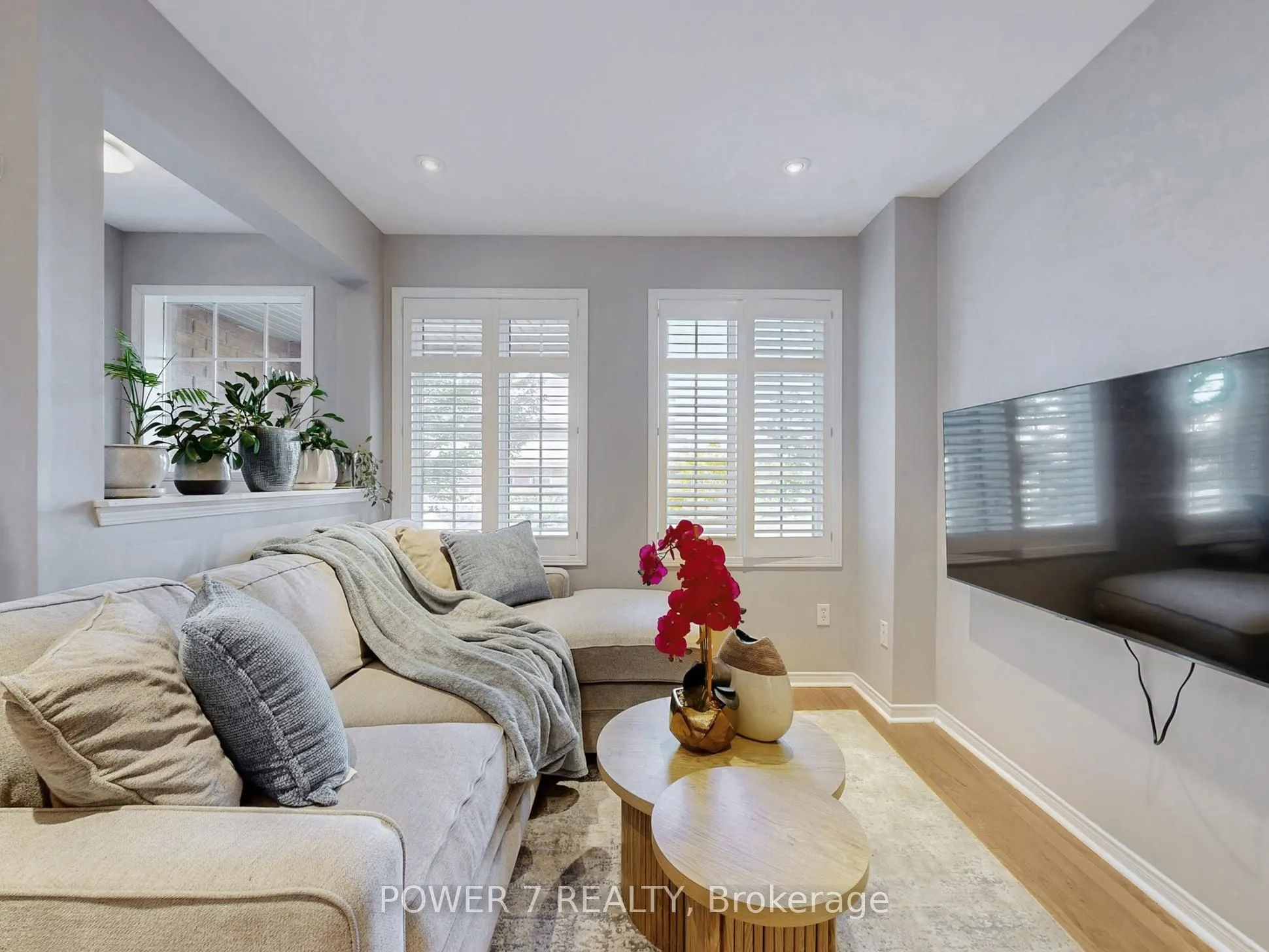 379 White's Hill Avenue