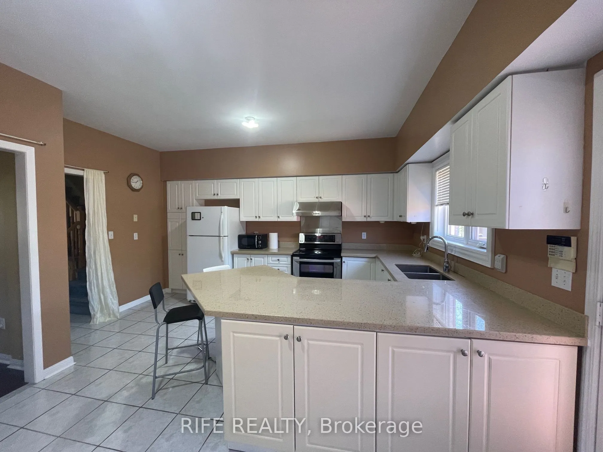 156 Town Centre Boulevard, #Main