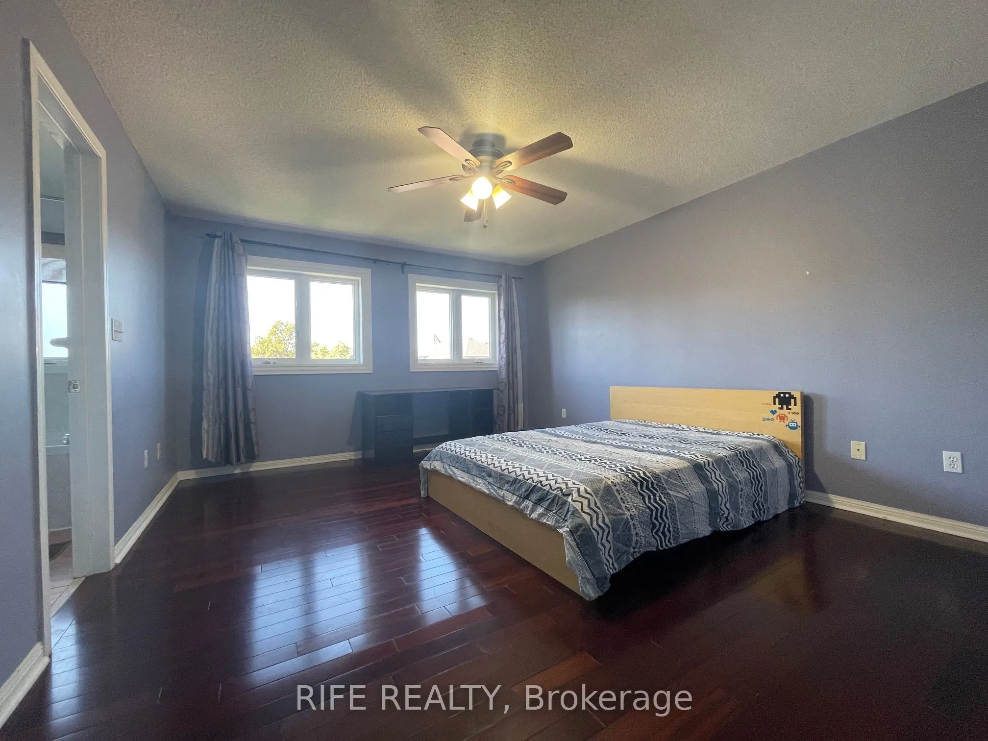156 Town Centre Boulevard, #Main