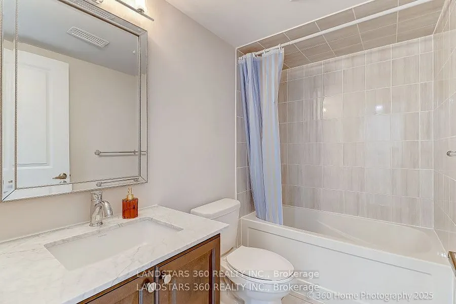 27 Duncombe Lane N