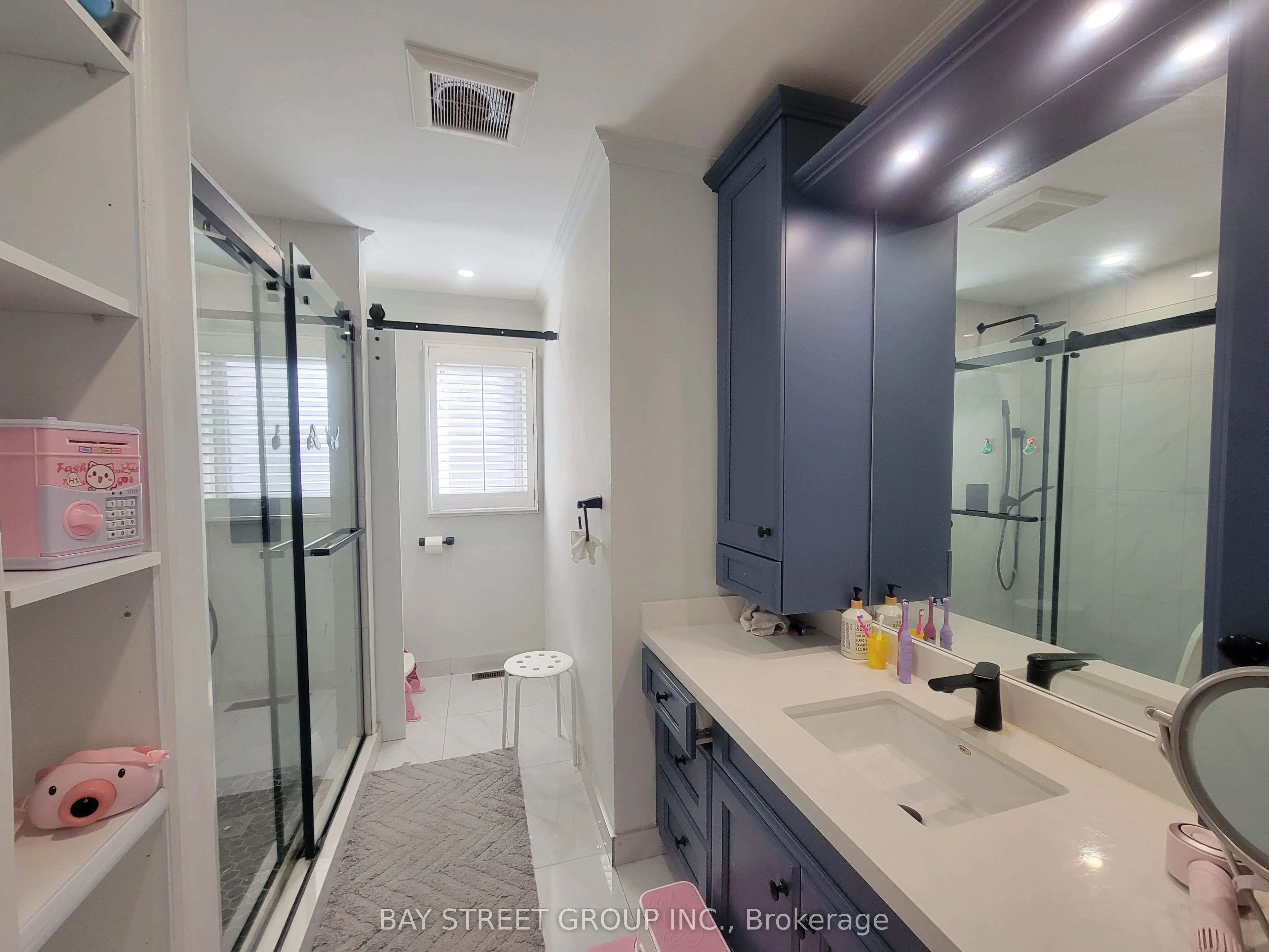 98 Brookeview Drive