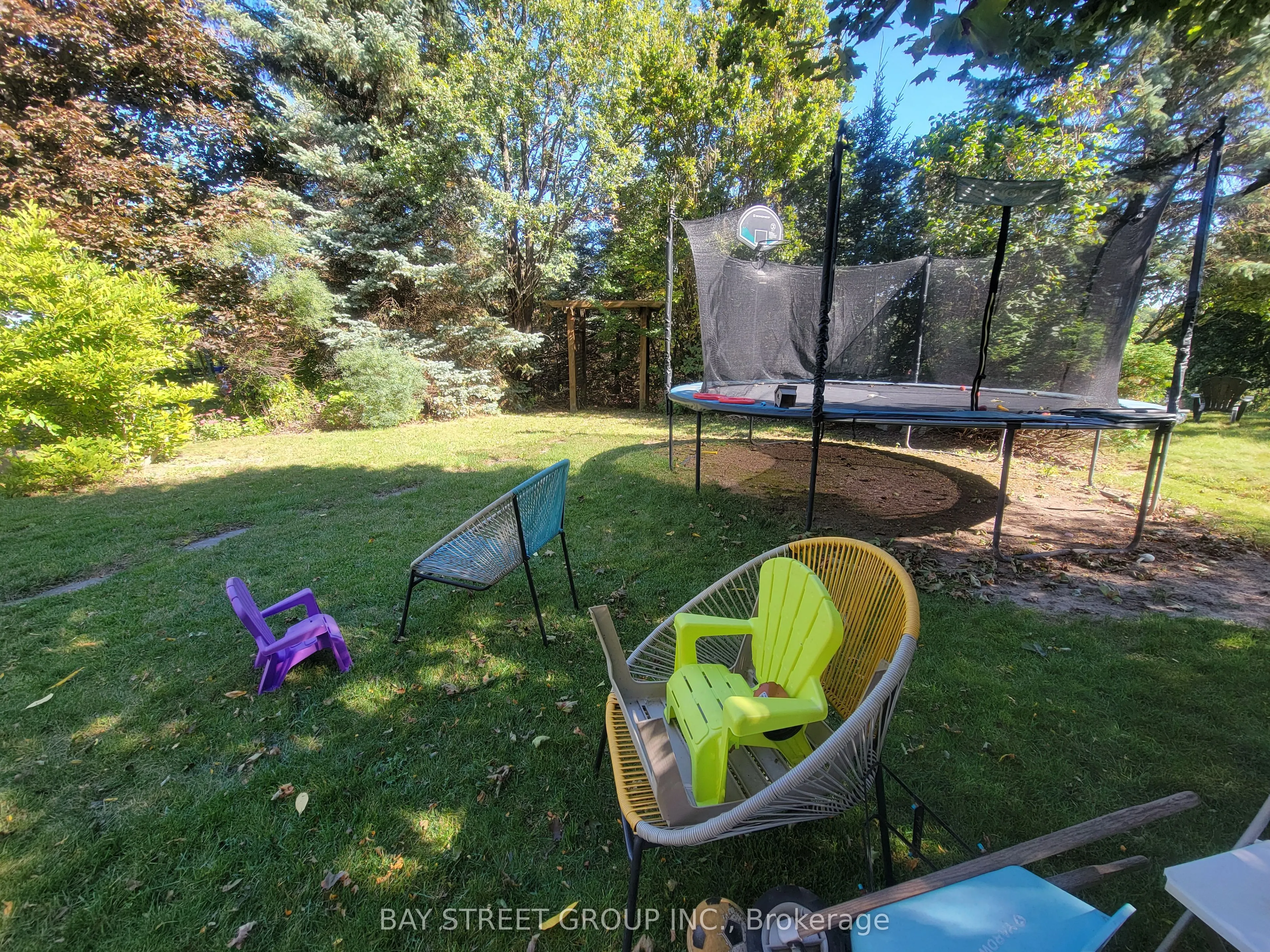 98 Brookeview Drive
