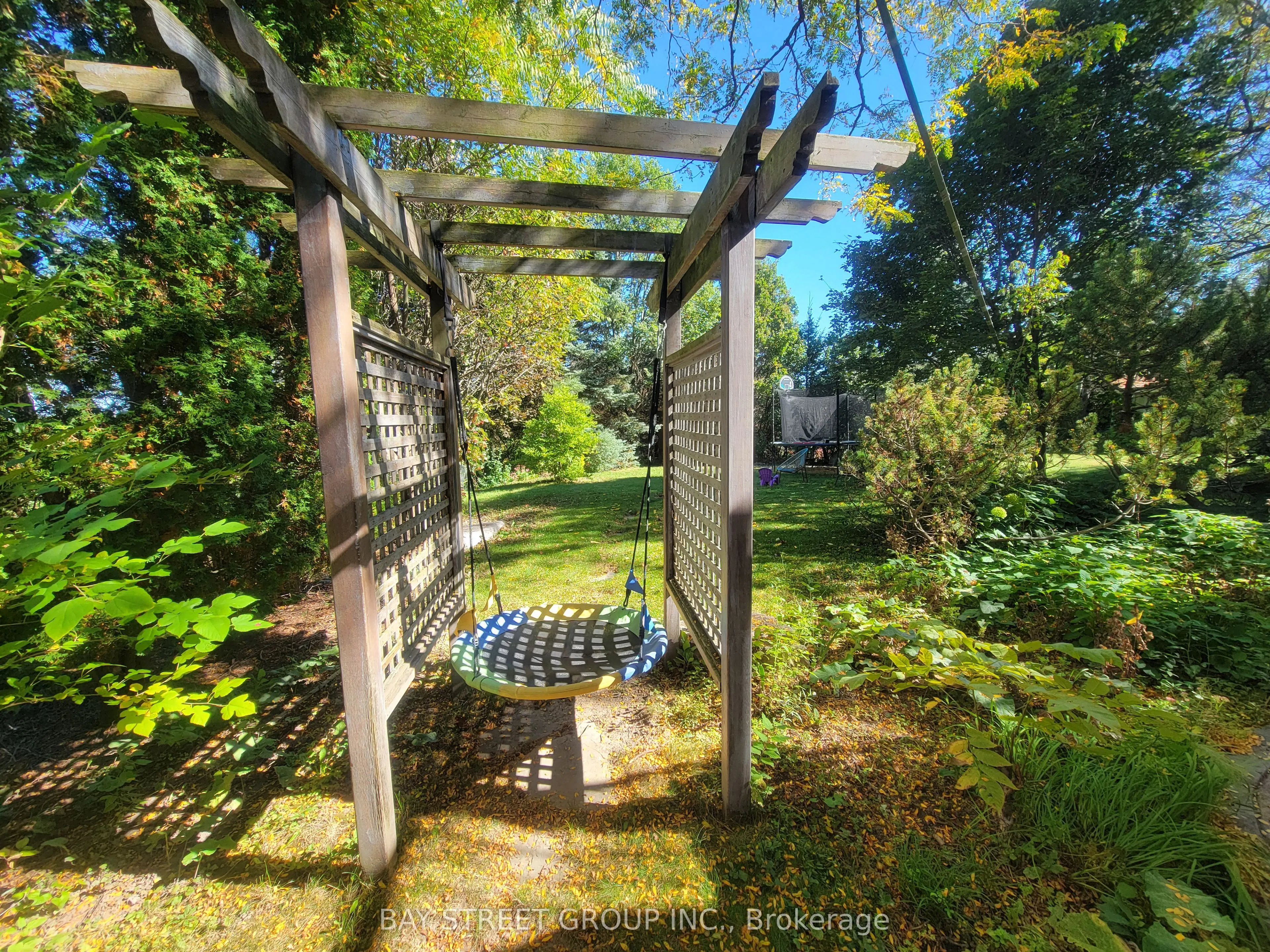 98 Brookeview Drive