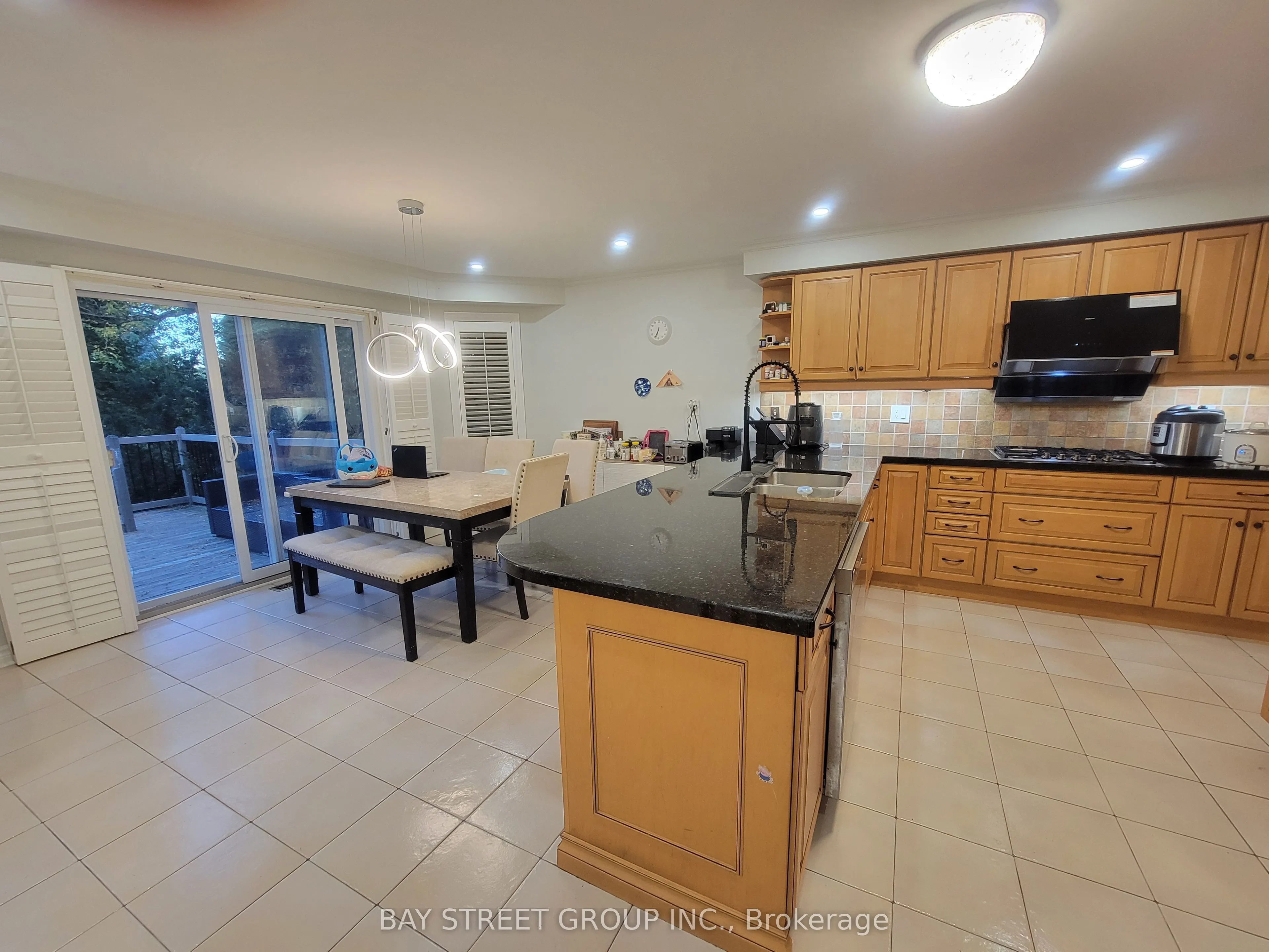98 Brookeview Drive