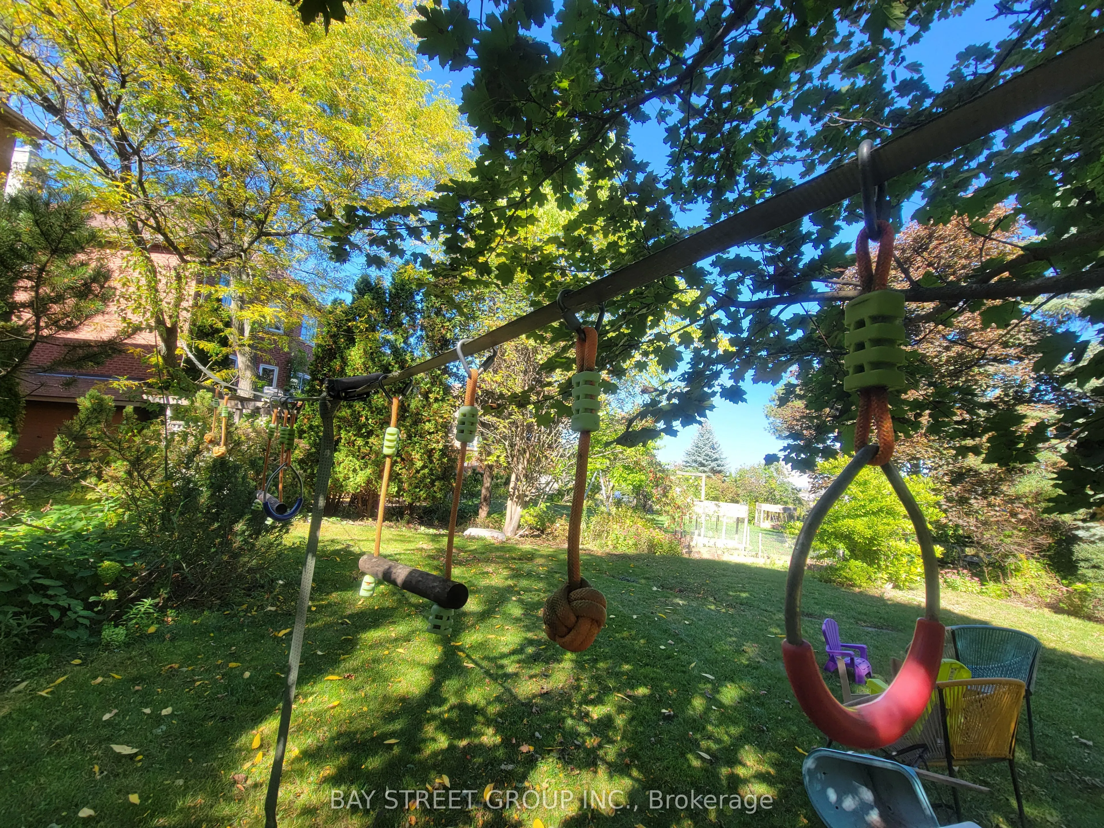 98 Brookeview Drive