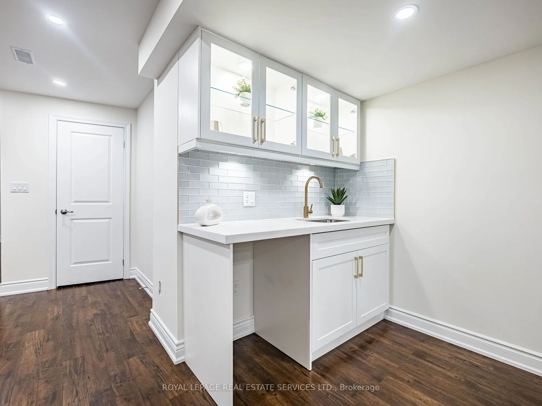 23 Grace Lake Court