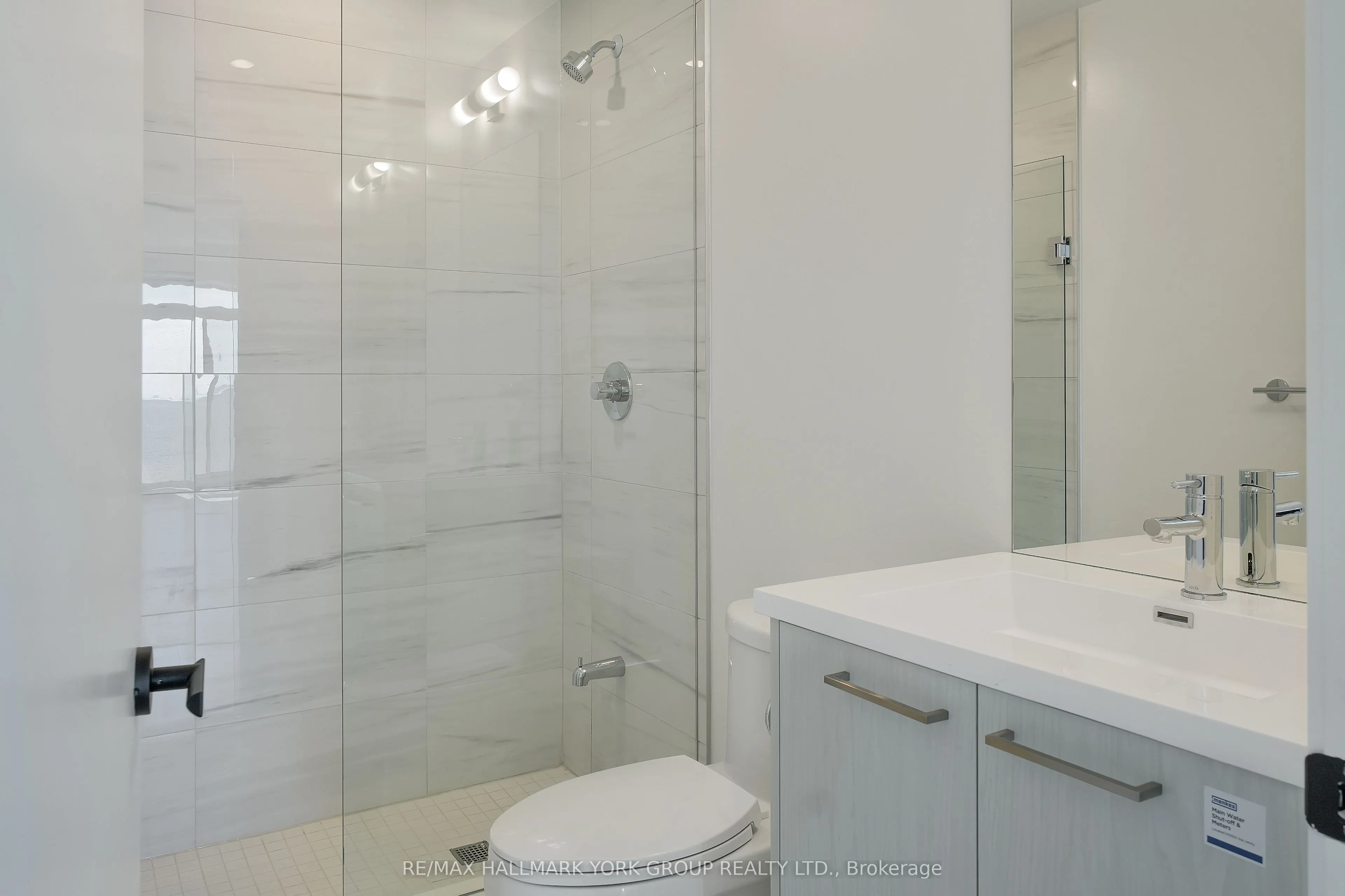 28 Interchange Way, #3812