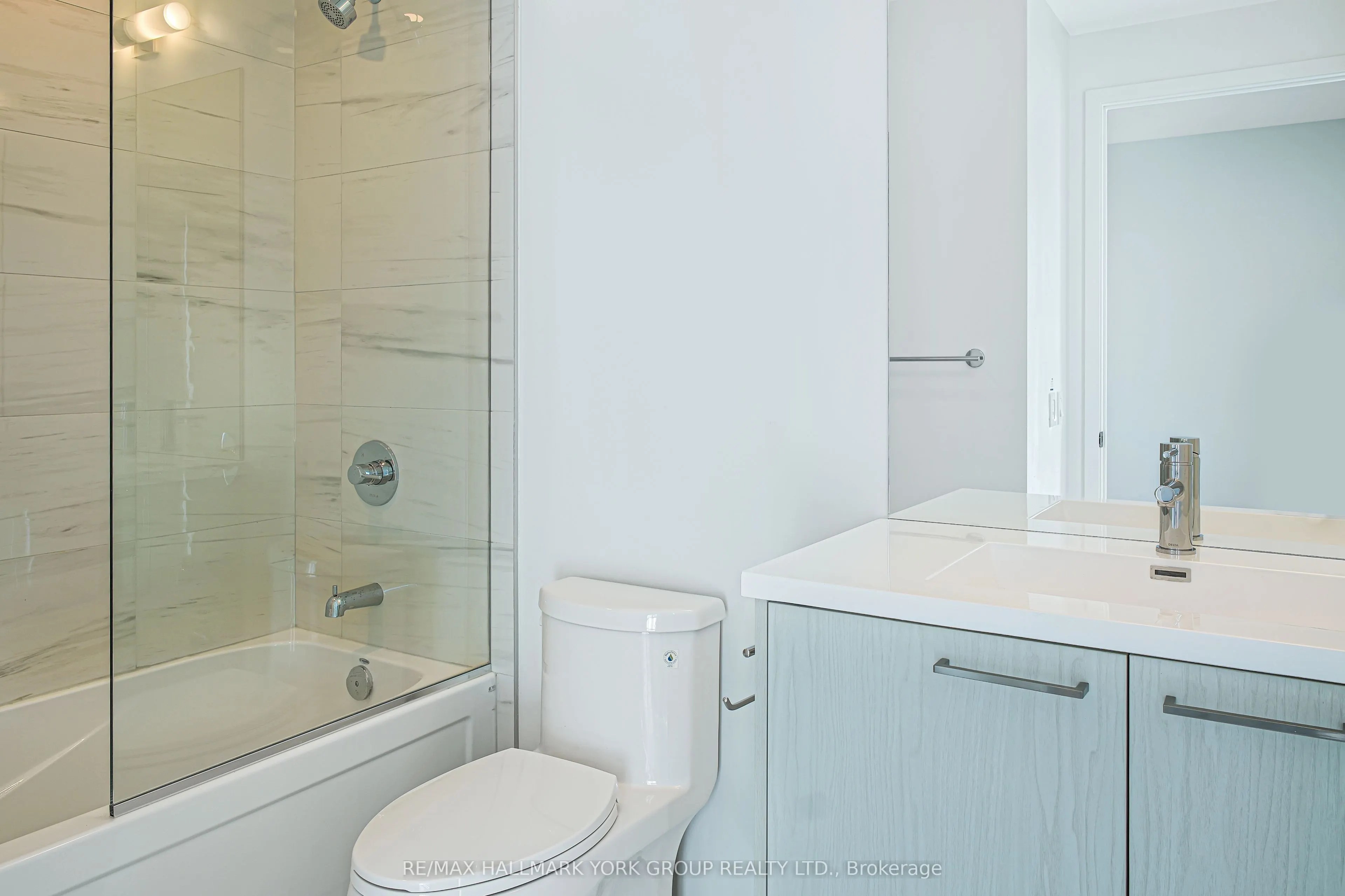 28 Interchange Way, #3812