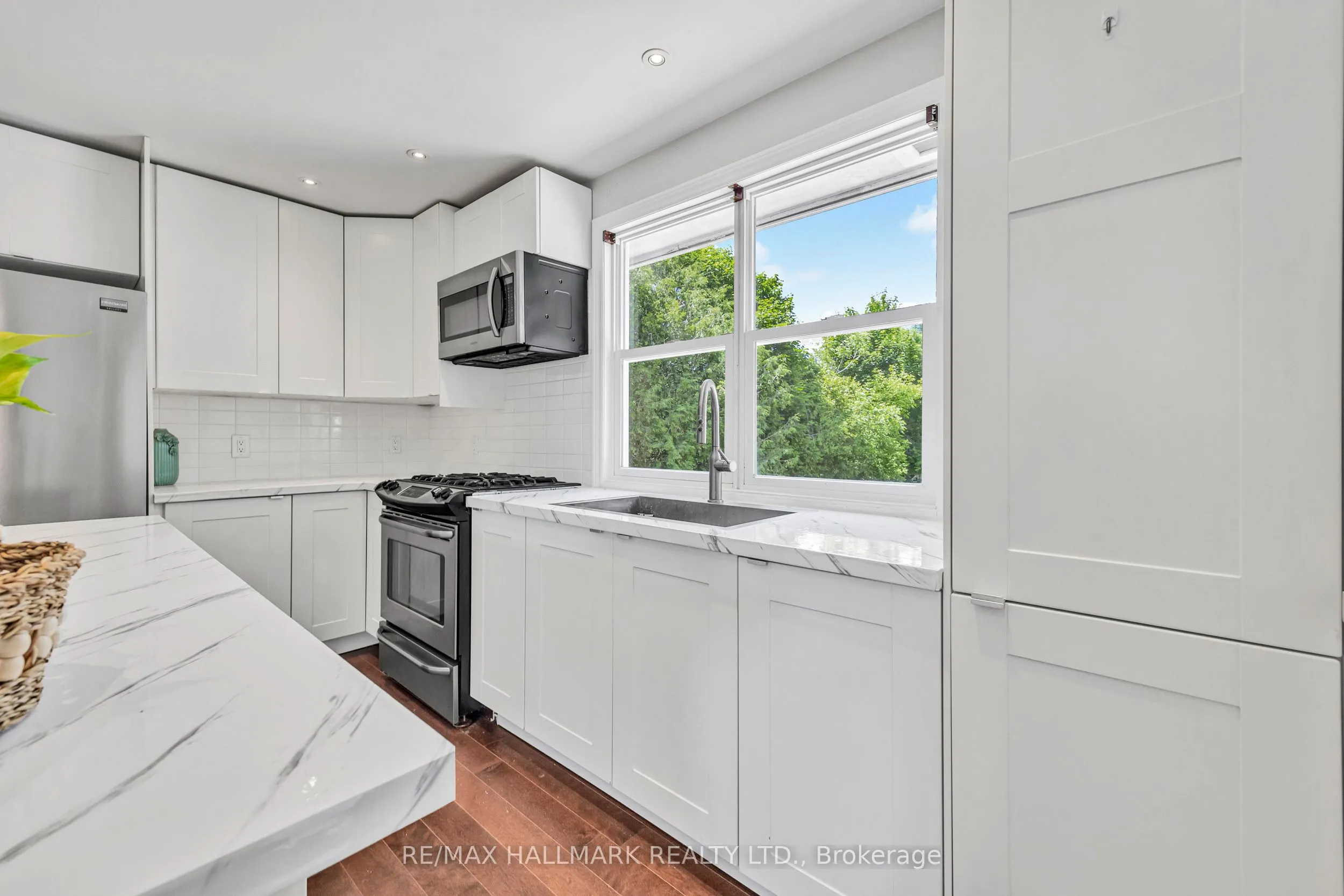 36 Farr Avenue