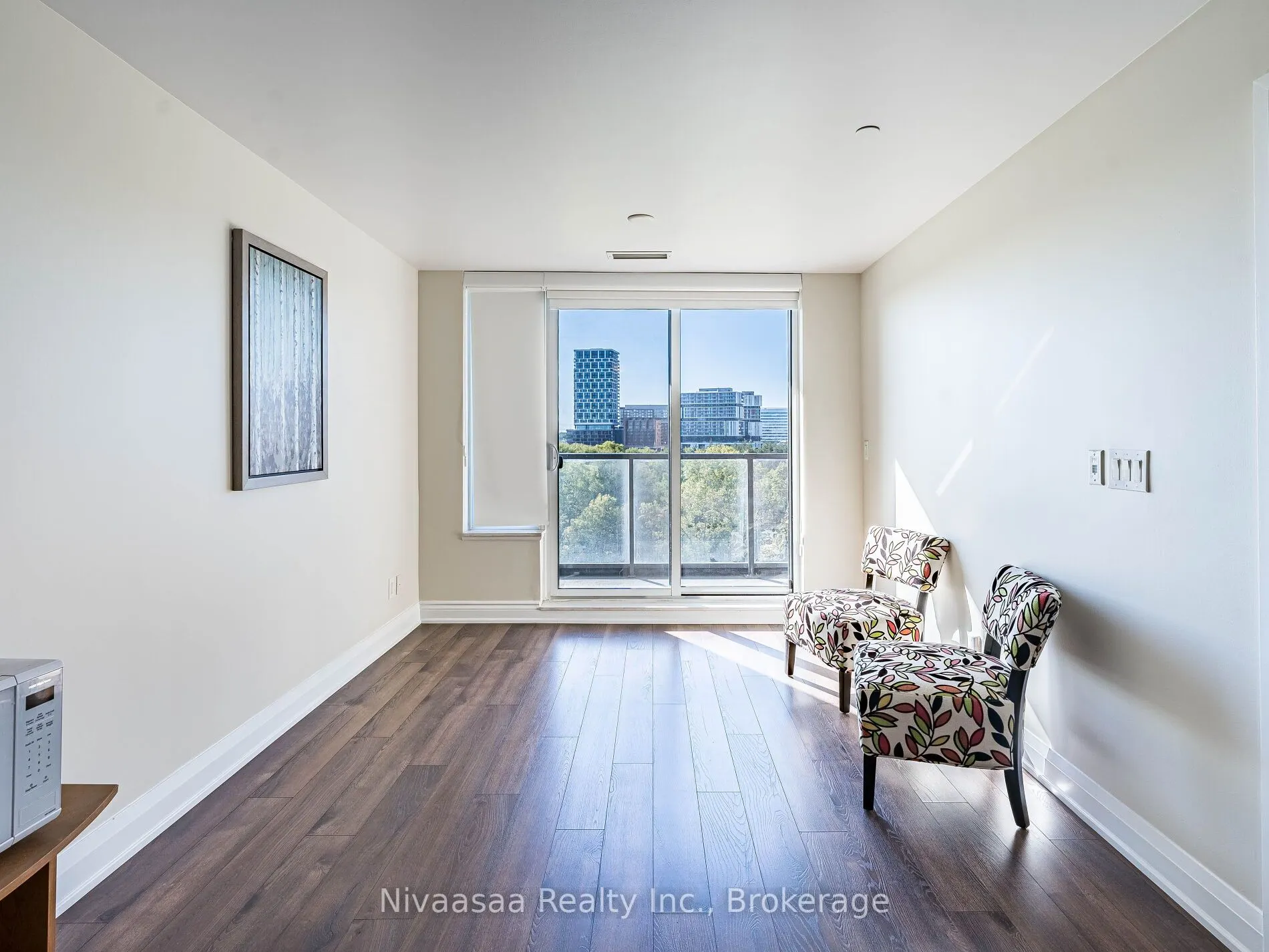 18 Uptown Drive, #820