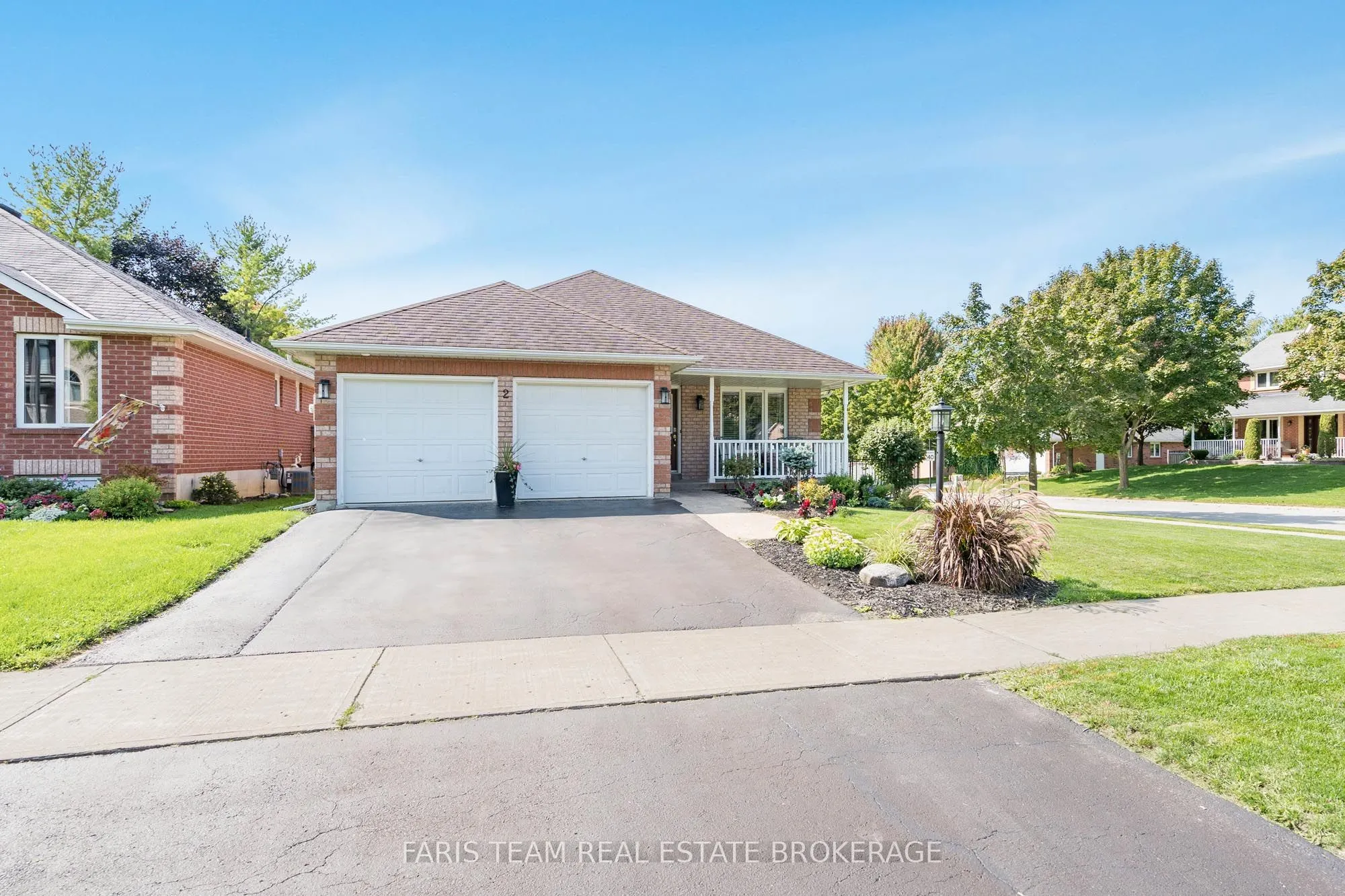 2 Forest Edge Crescent