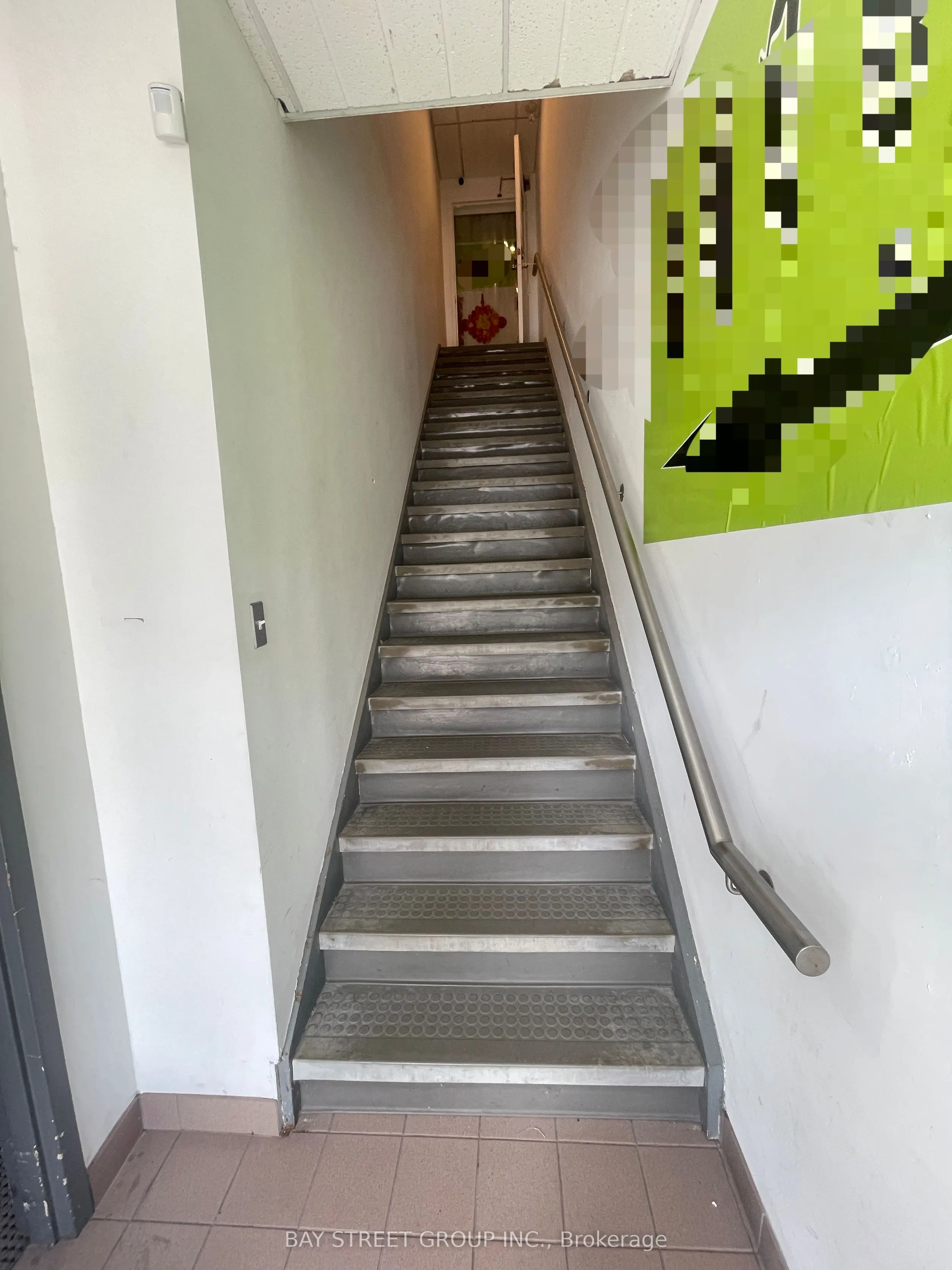100 Steelcase Road E, #Unit 202