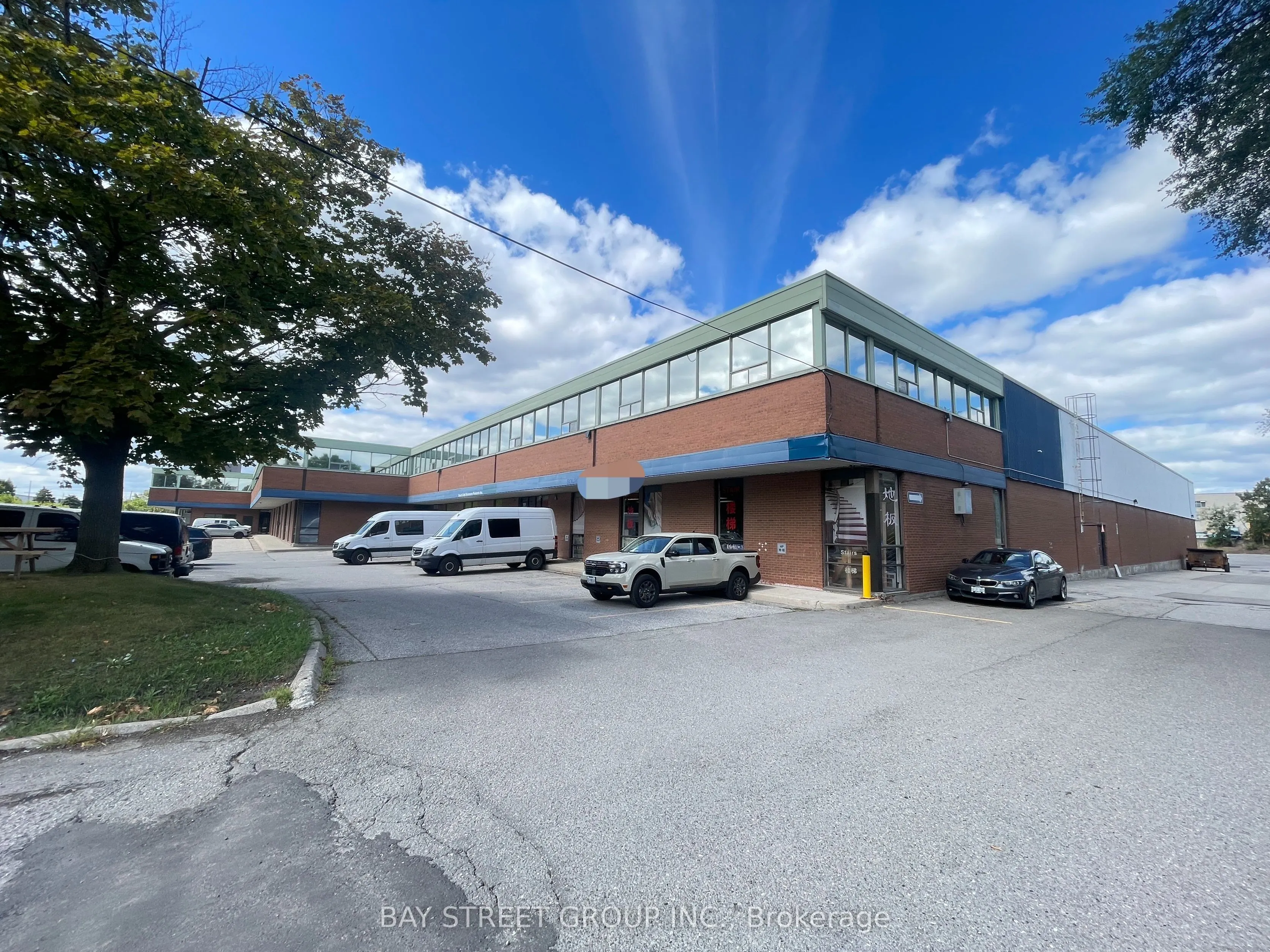 100 Steelcase Road E, #Unit 202