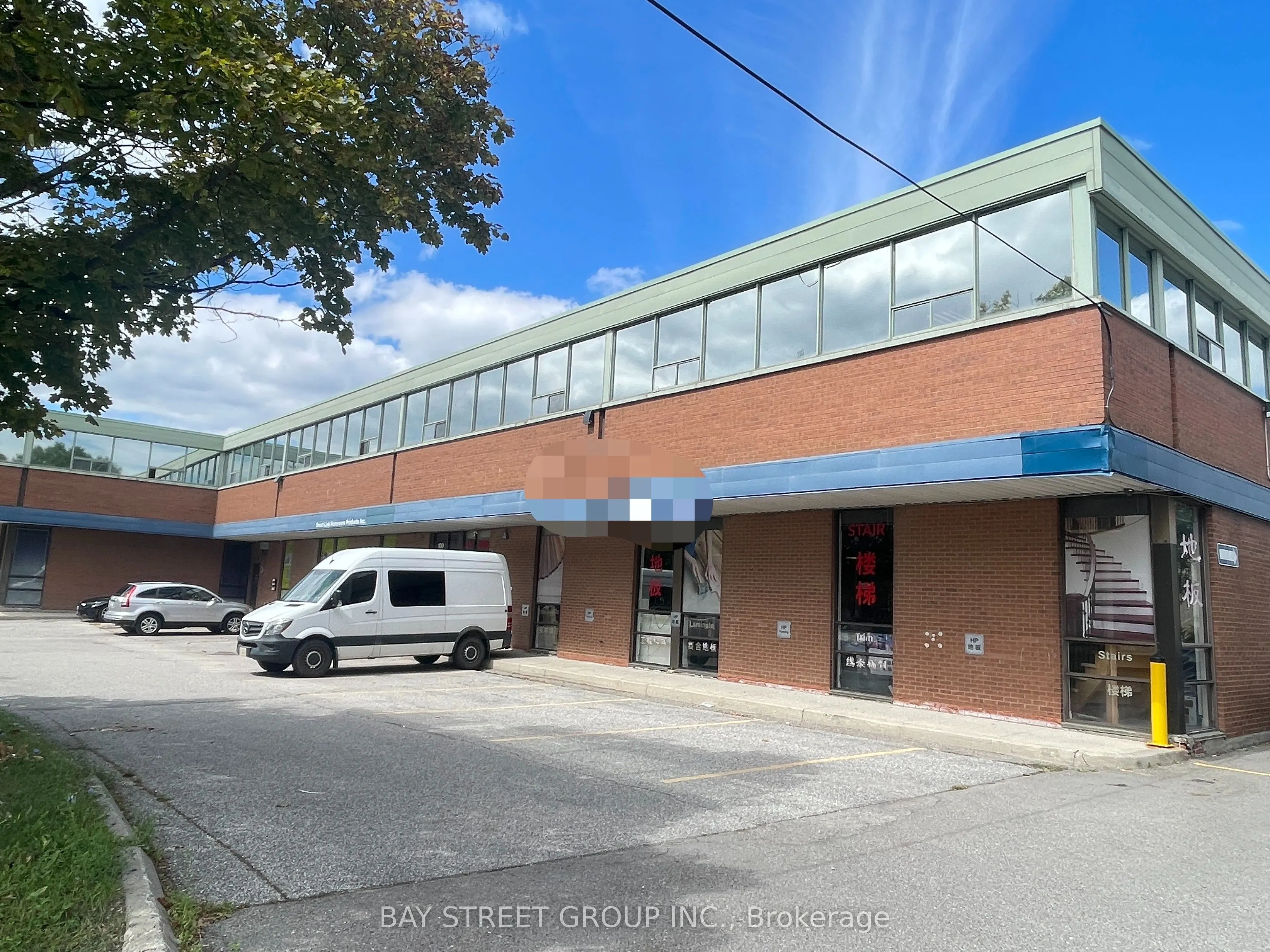 100 Steelcase Road E, #Unit 202