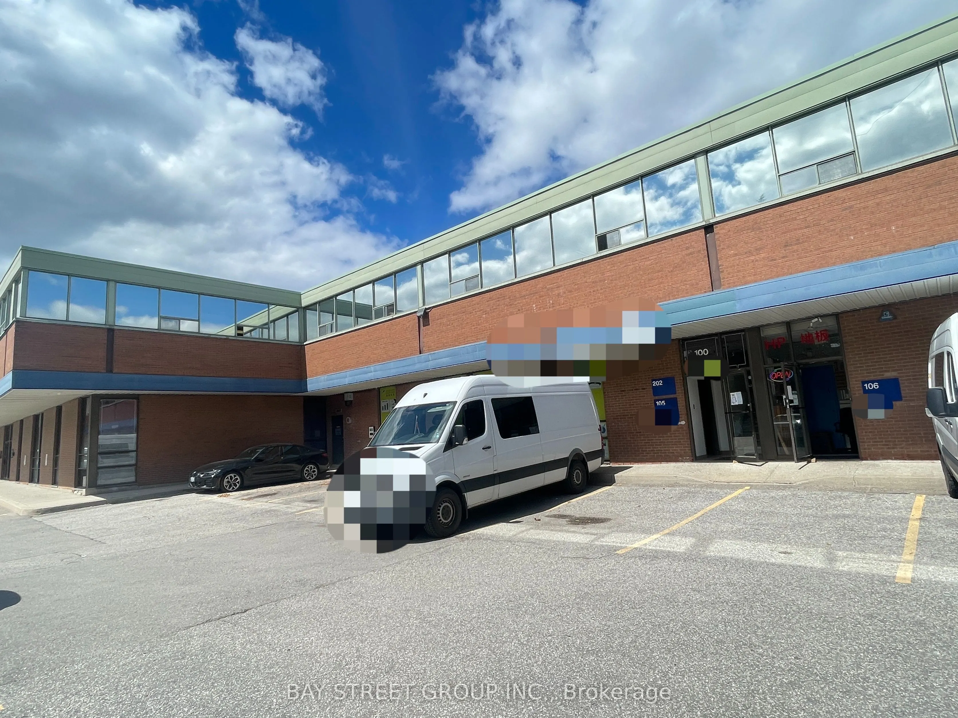 100 Steelcase Road E, #Unit 202