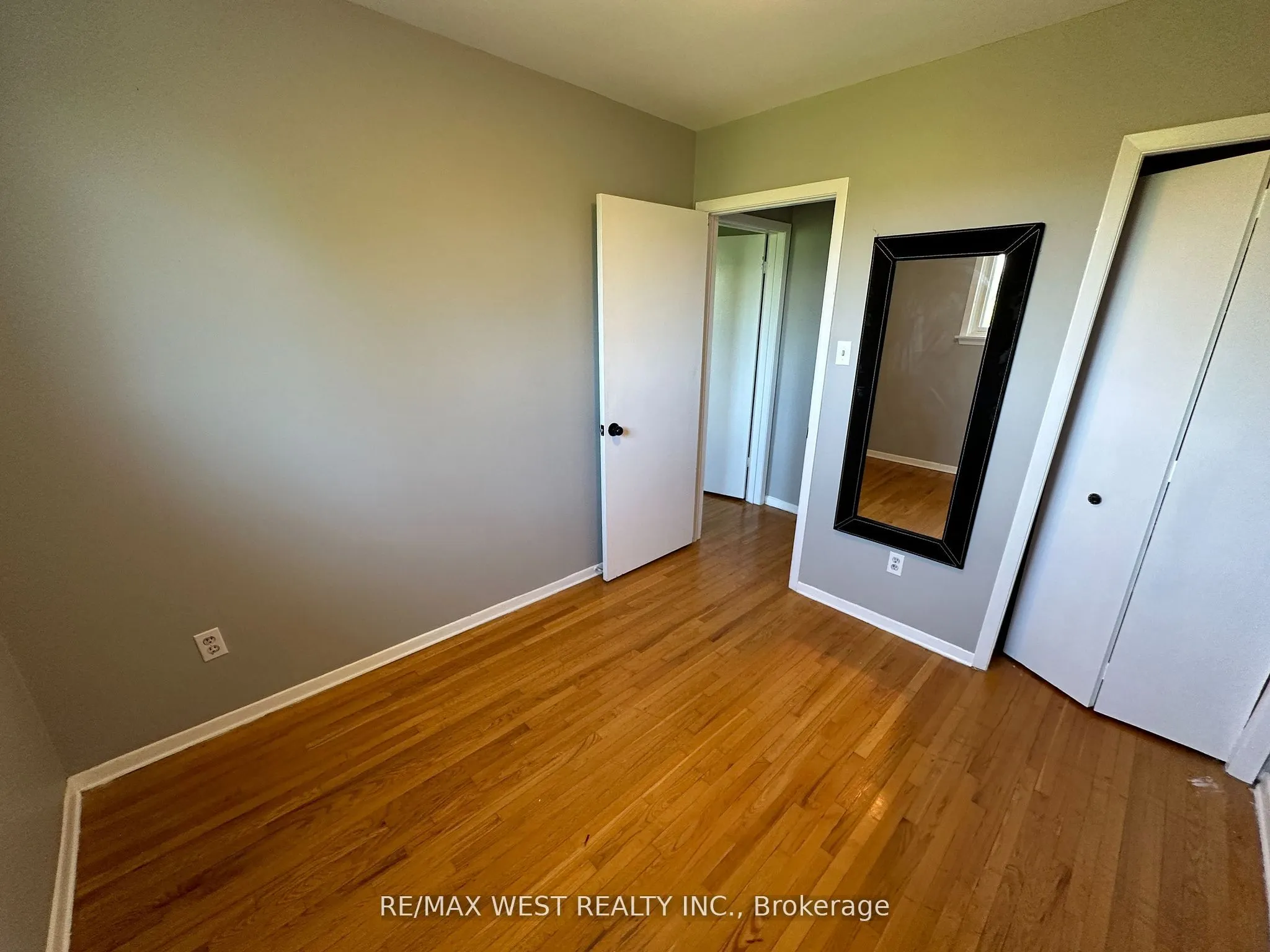 152 Rainbow Drive, #Upper