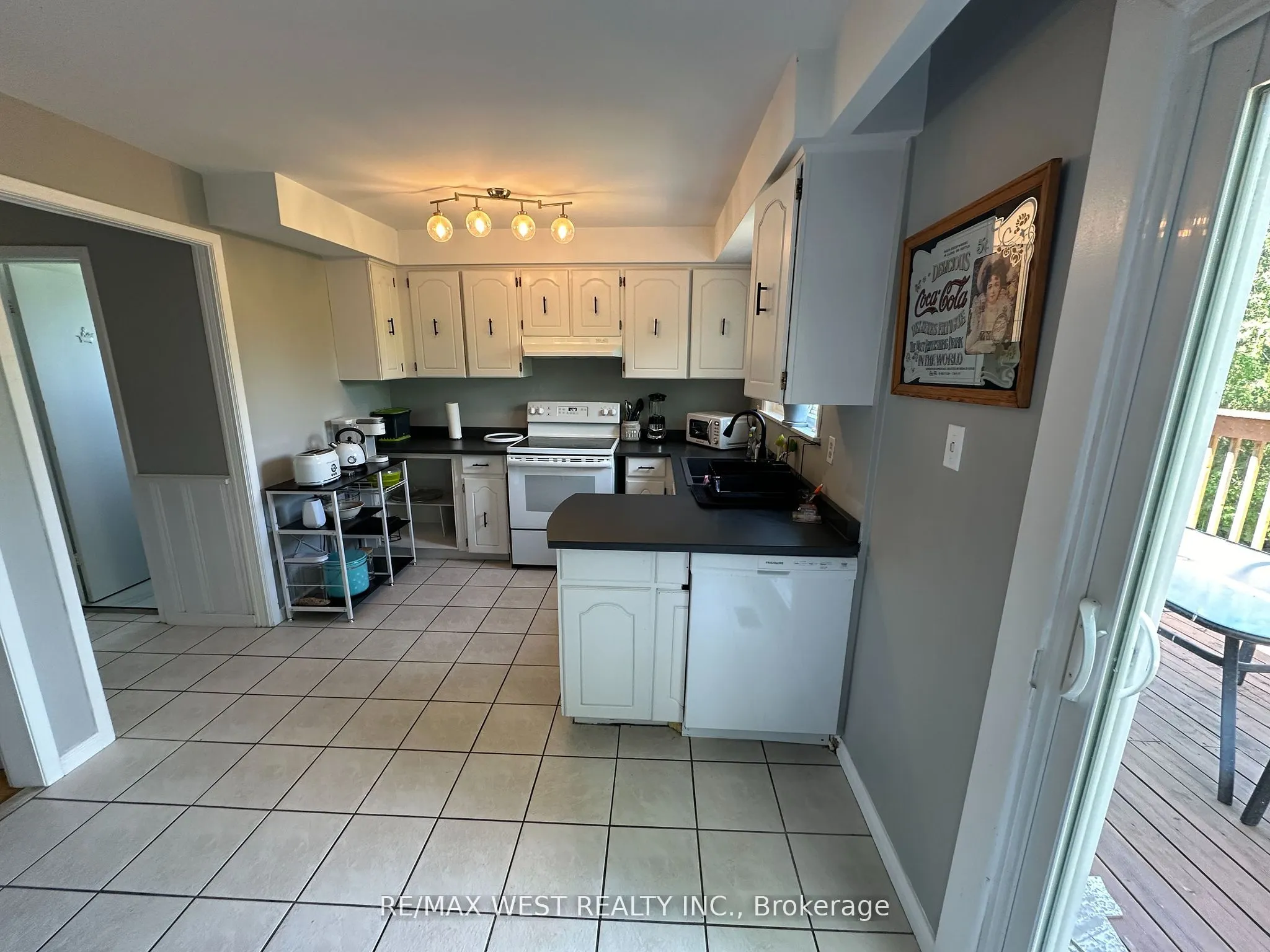 152 Rainbow Drive, #Upper