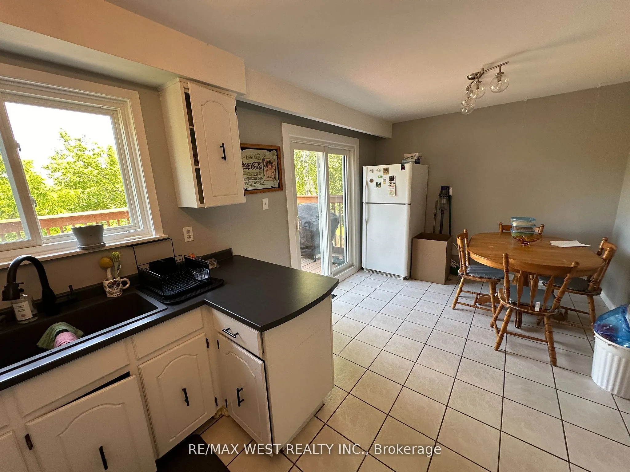 152 Rainbow Drive, #Upper