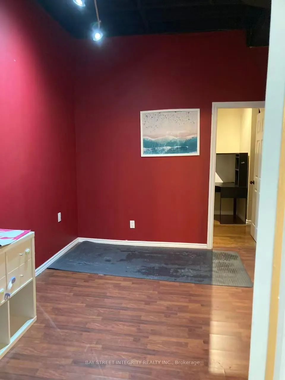 15 Pottery Place, #4