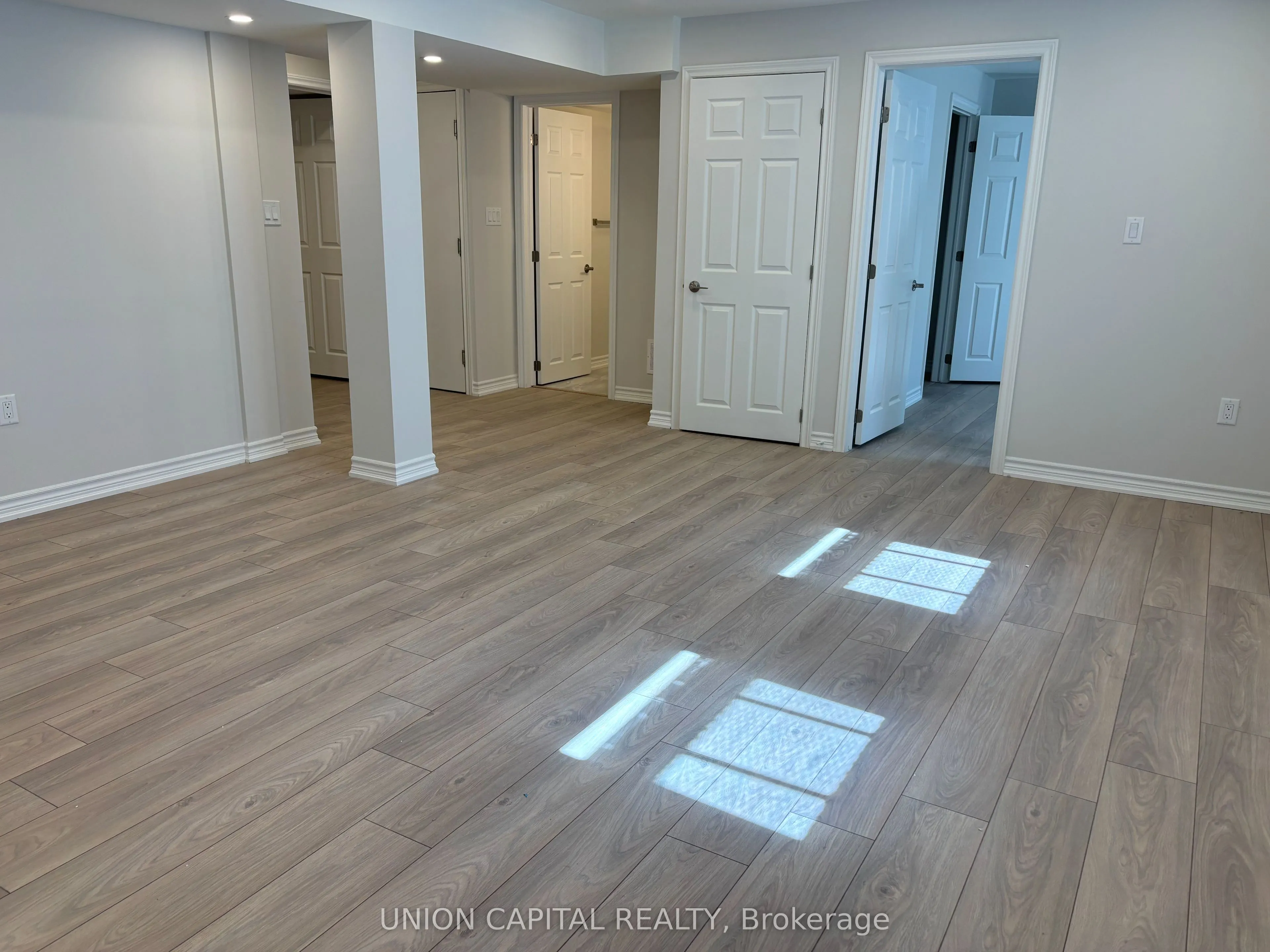 65 Stormont Trail