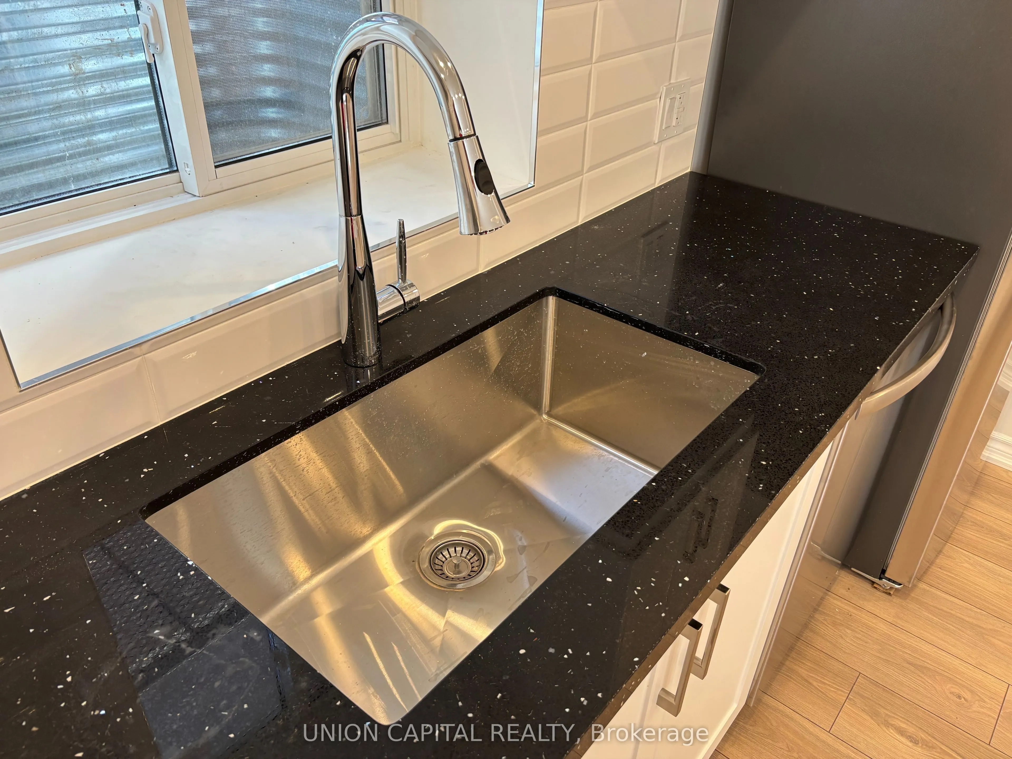 65 Stormont Trail