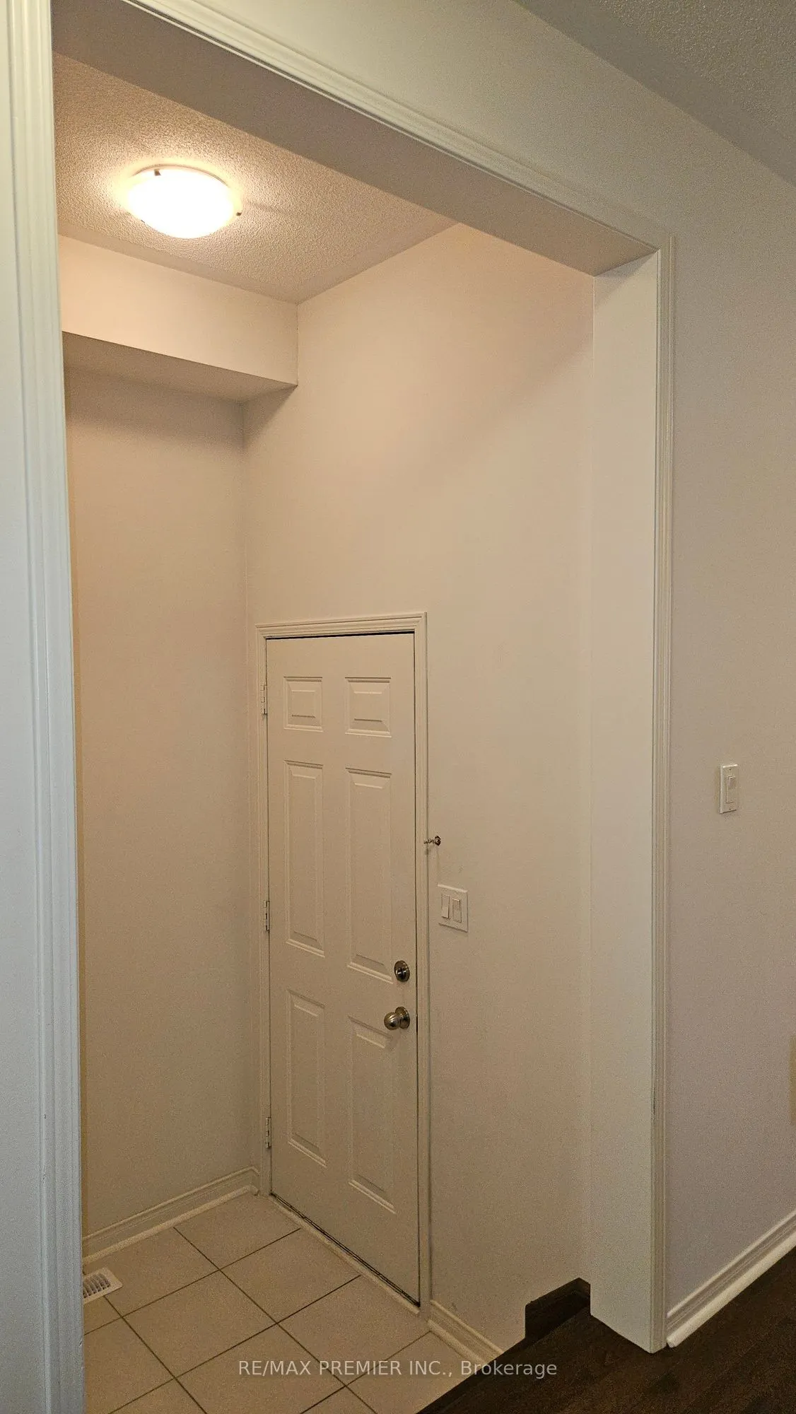96 Fortis Crescent
