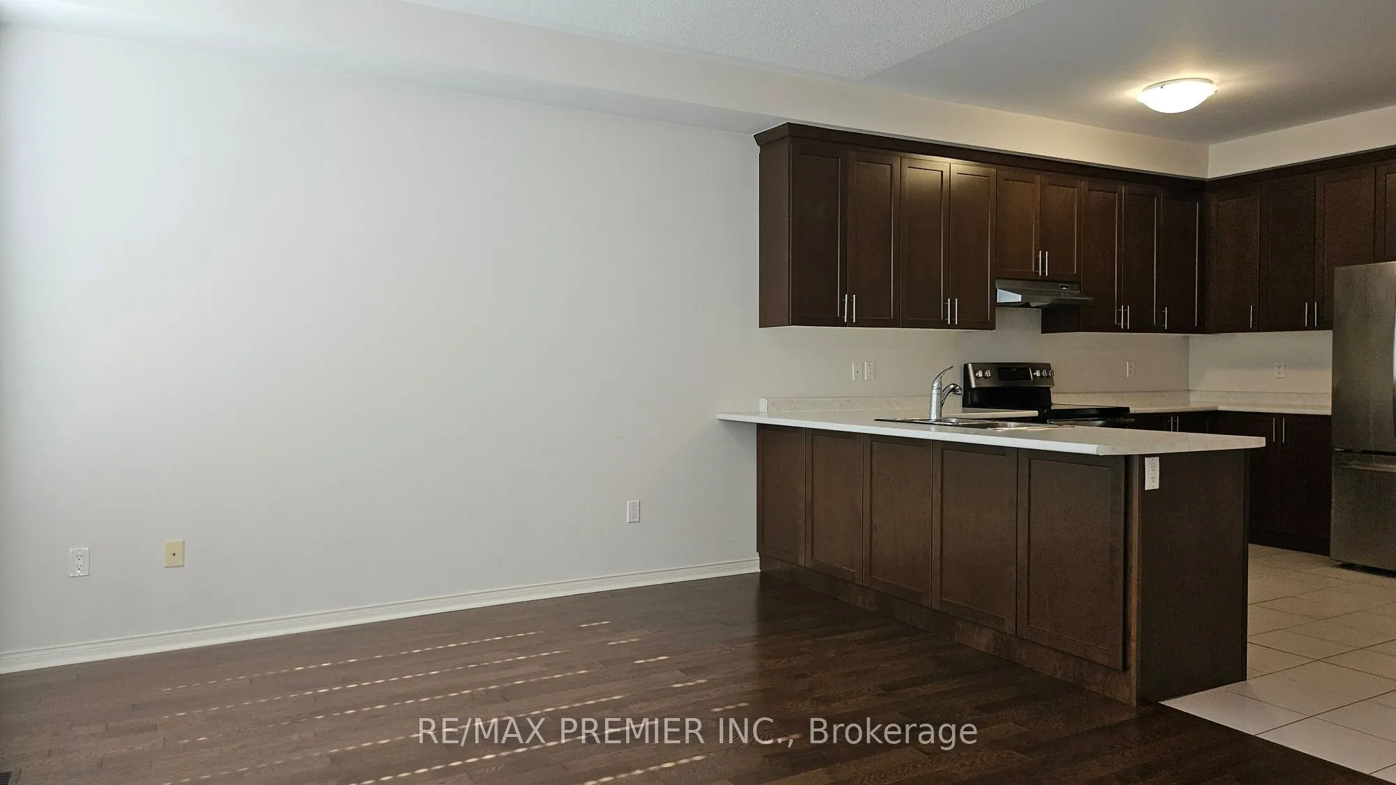 96 Fortis Crescent