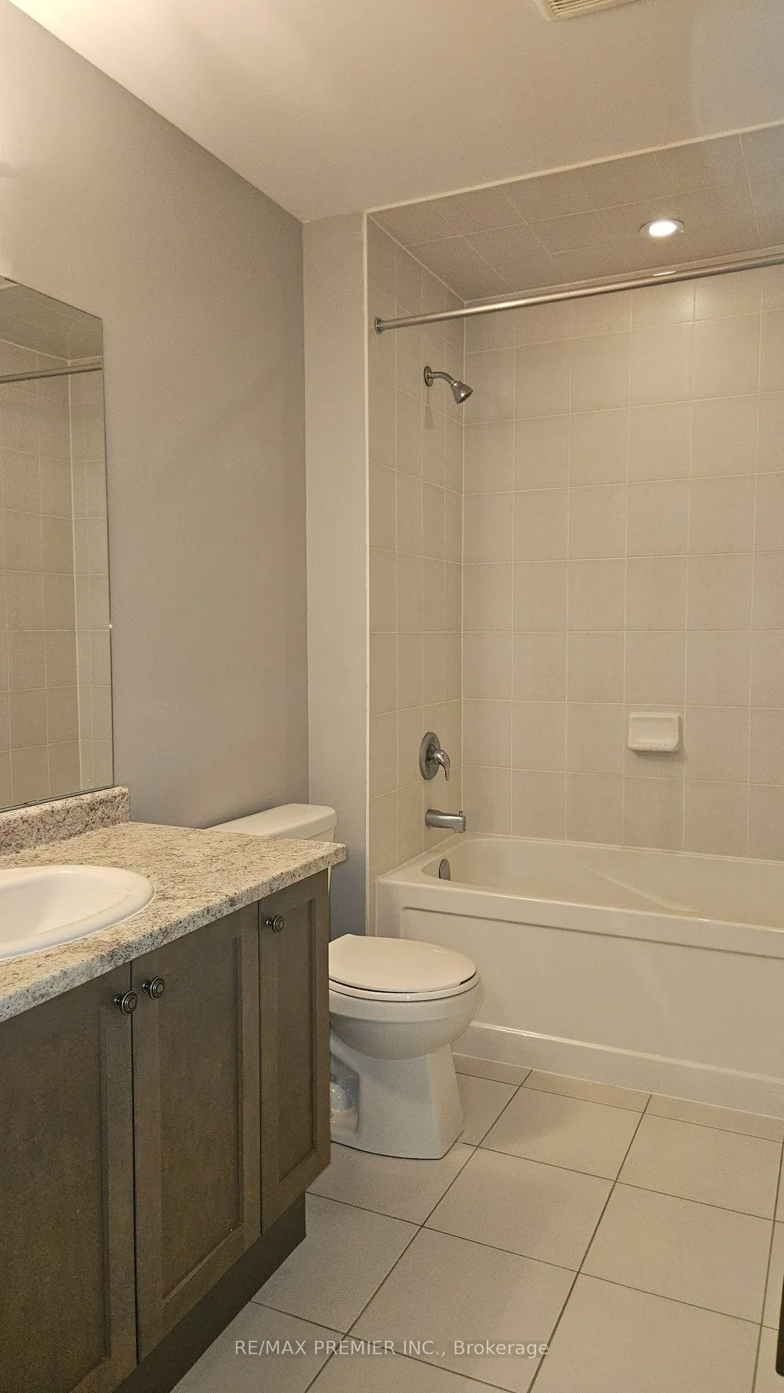 96 Fortis Crescent