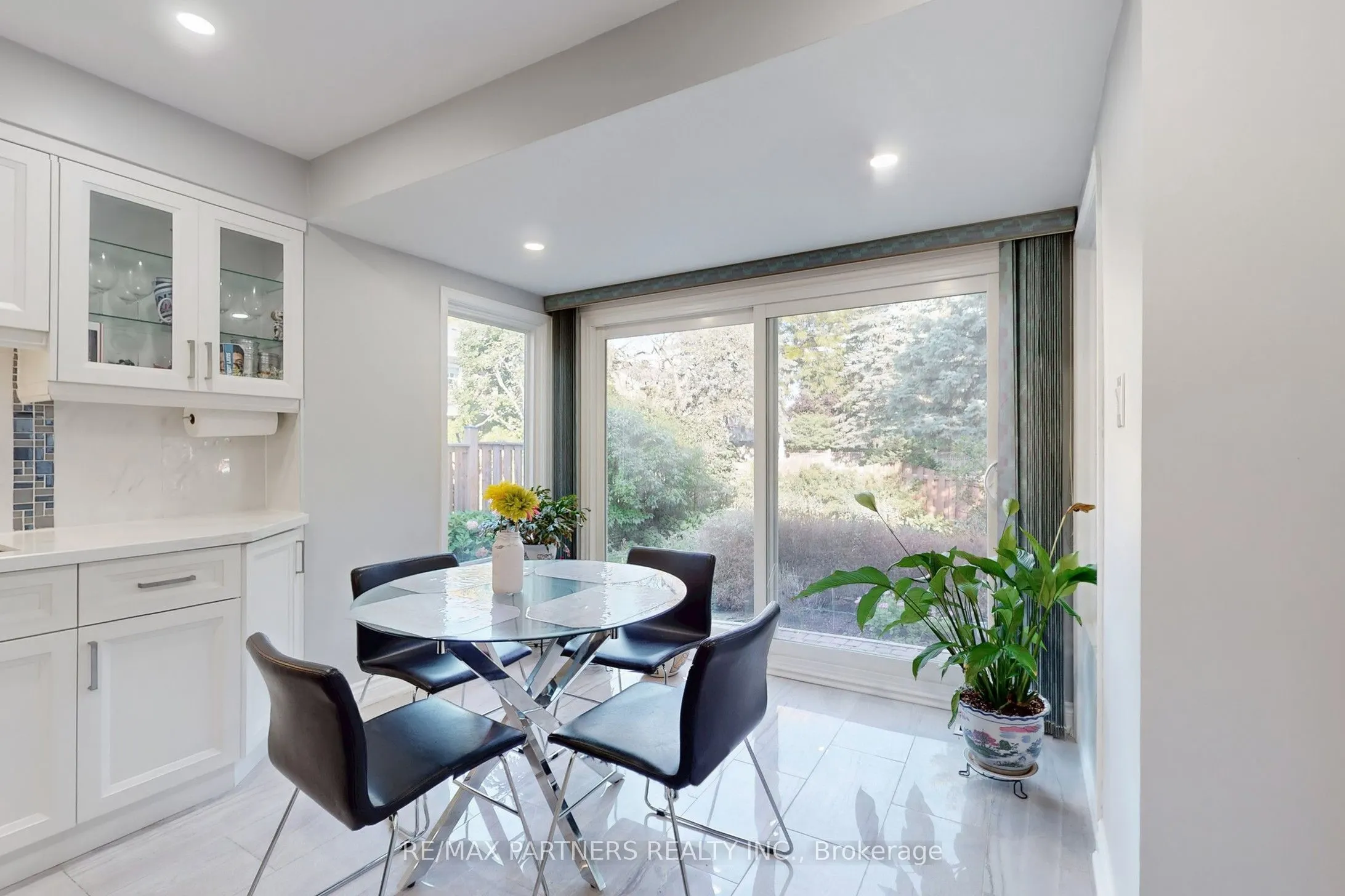 82 Ferndell Circle