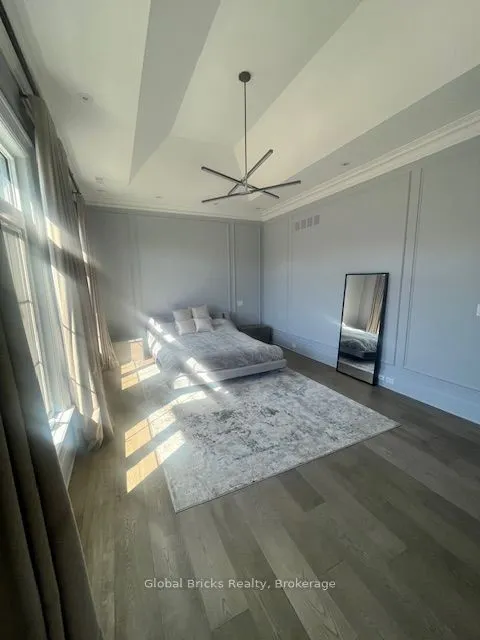 53 elizabeth Drive N
