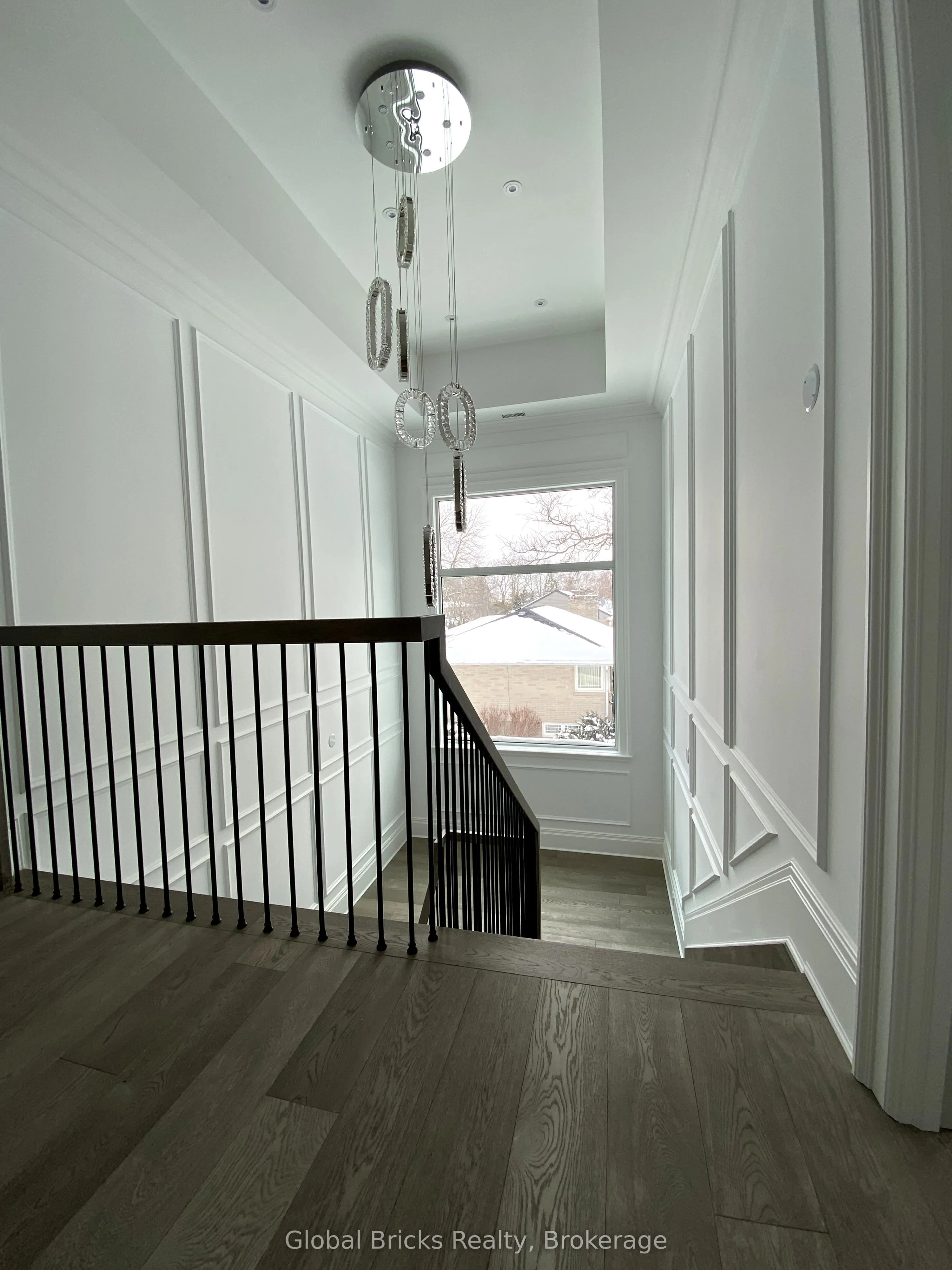 53 elizabeth Drive N