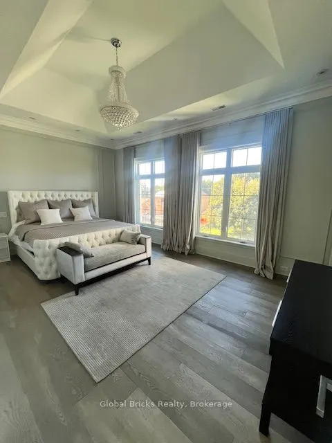 53 elizabeth Drive N