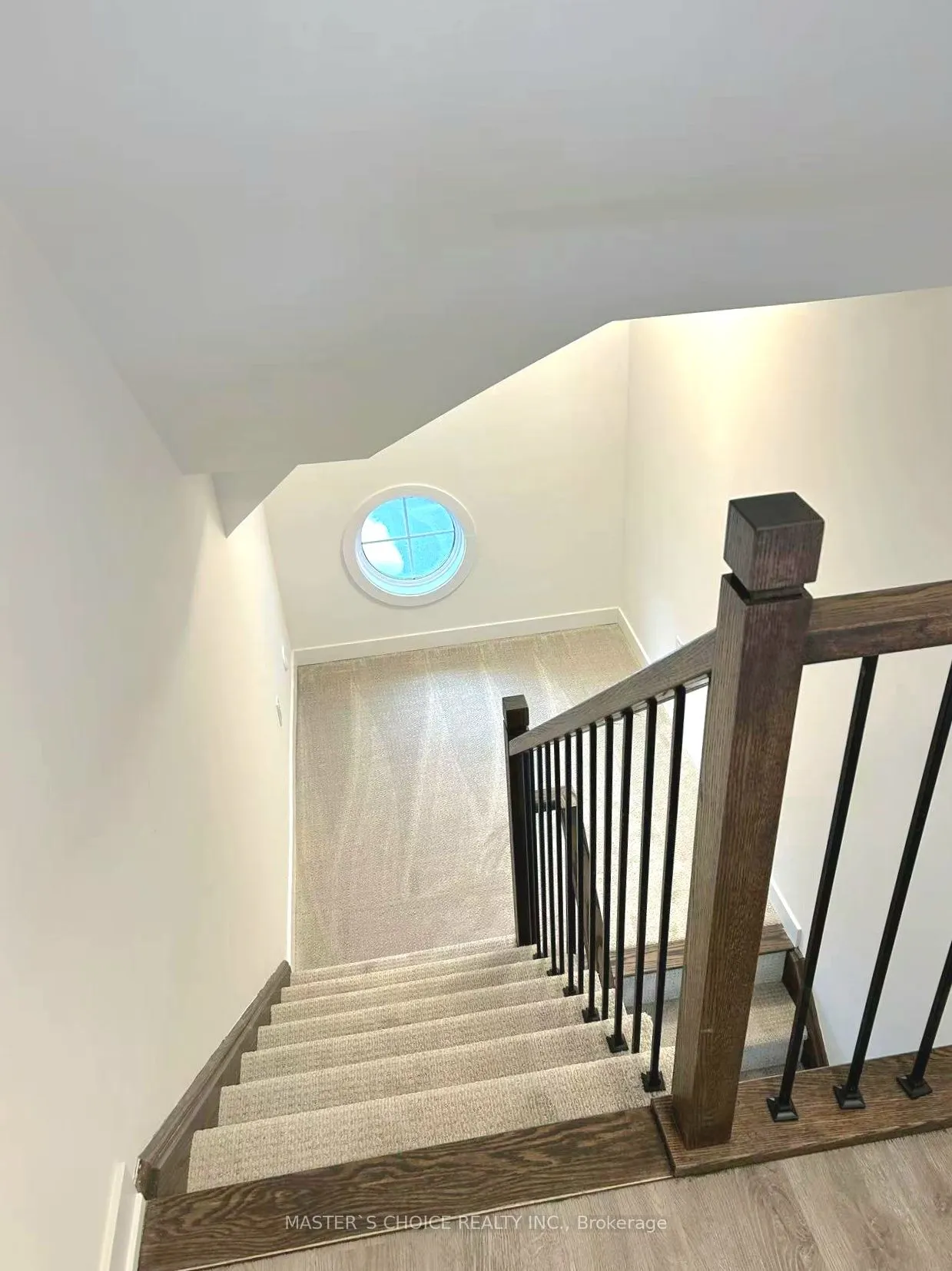 92 Lyall Stokes Circle