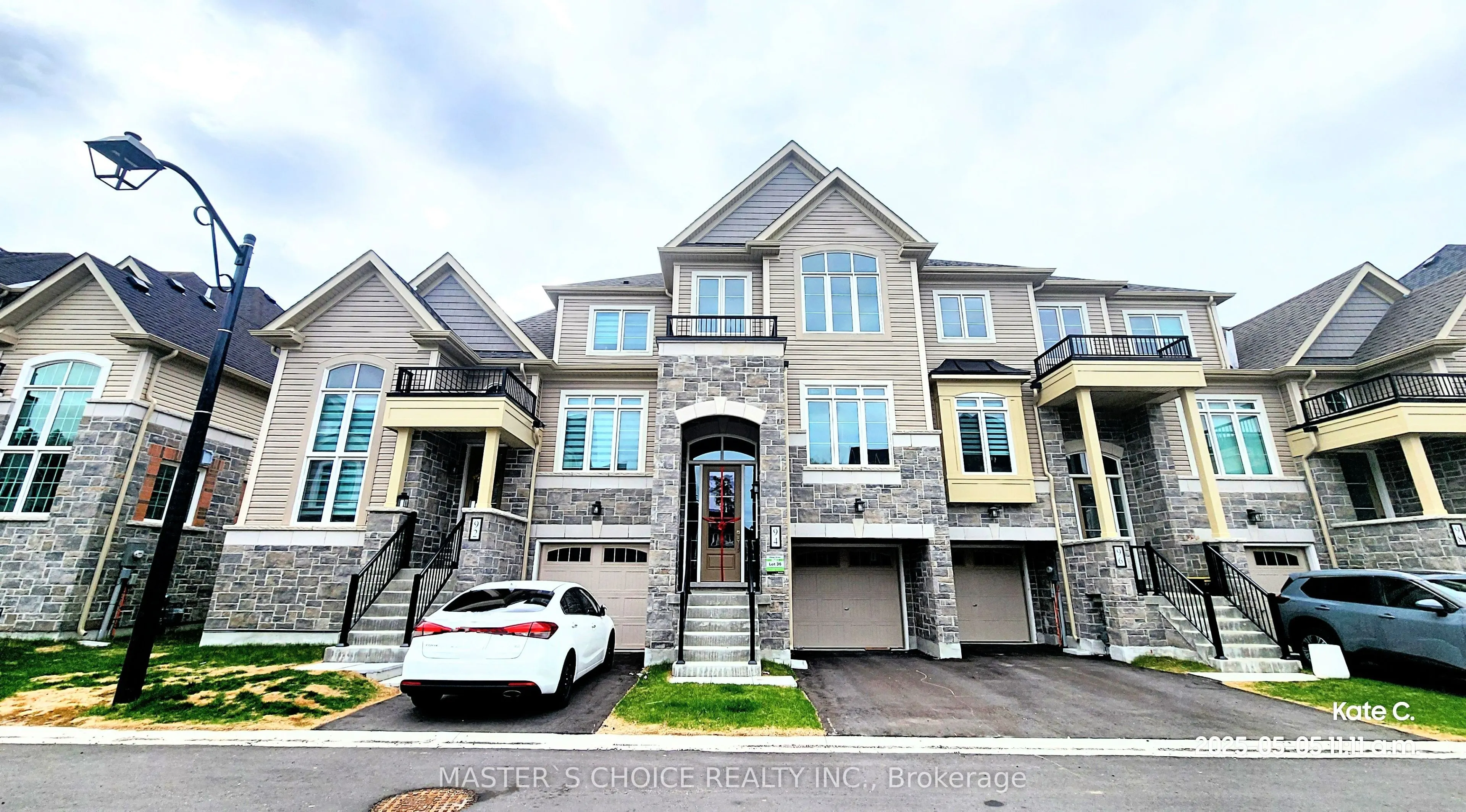 92 Lyall Stokes Circle