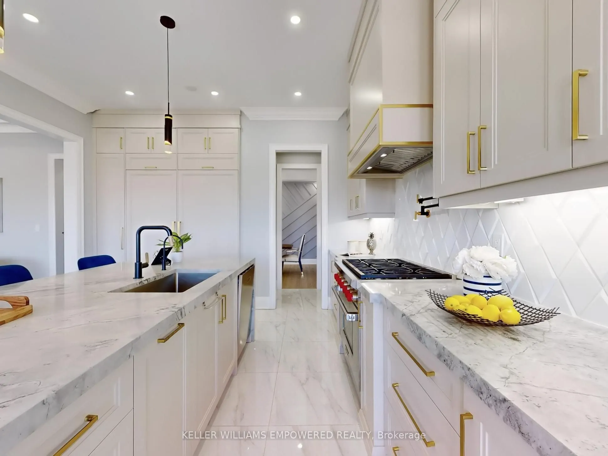 266 Touch Gold Crescent, #Main