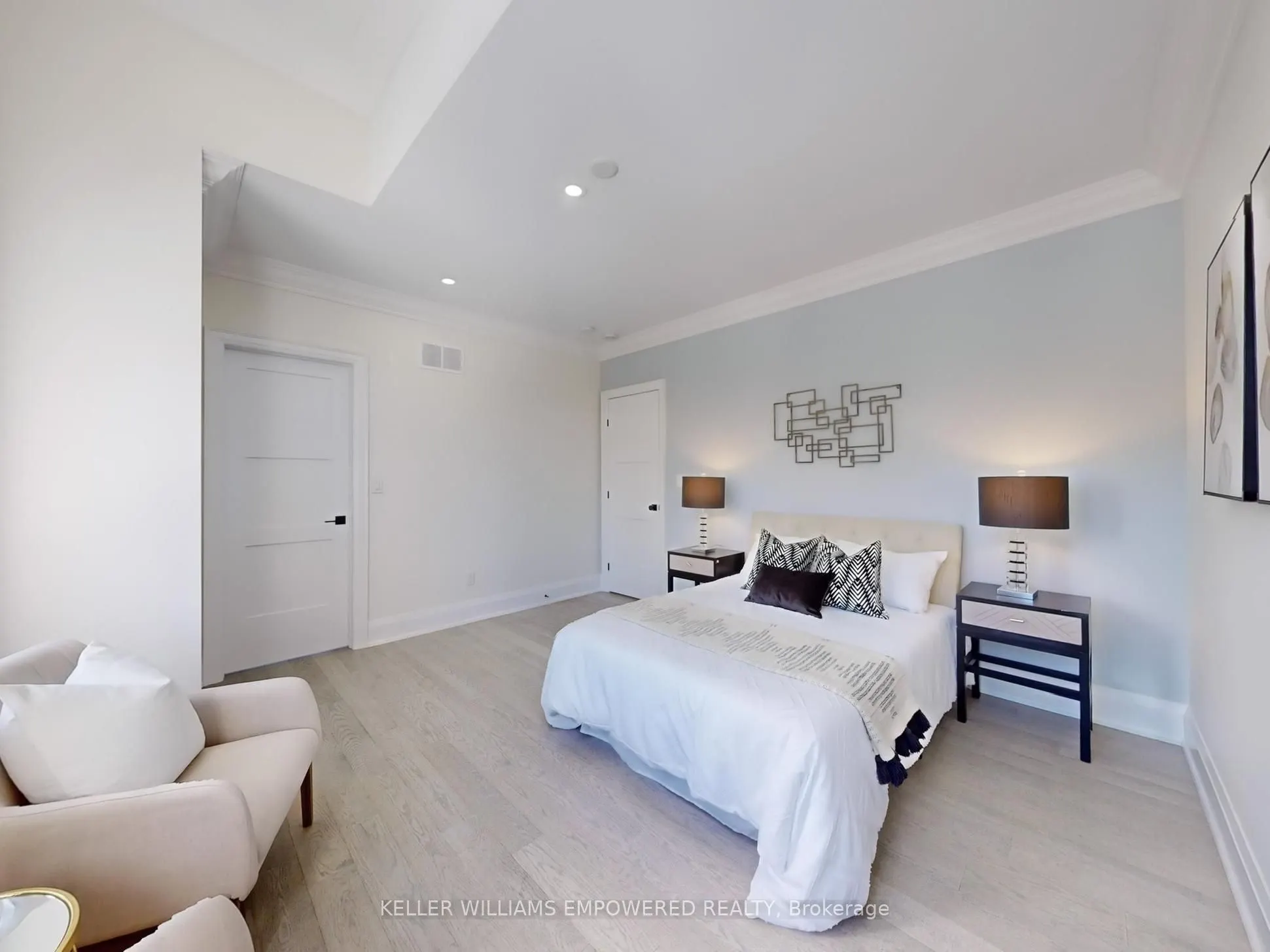 266 Touch Gold Crescent, #Main