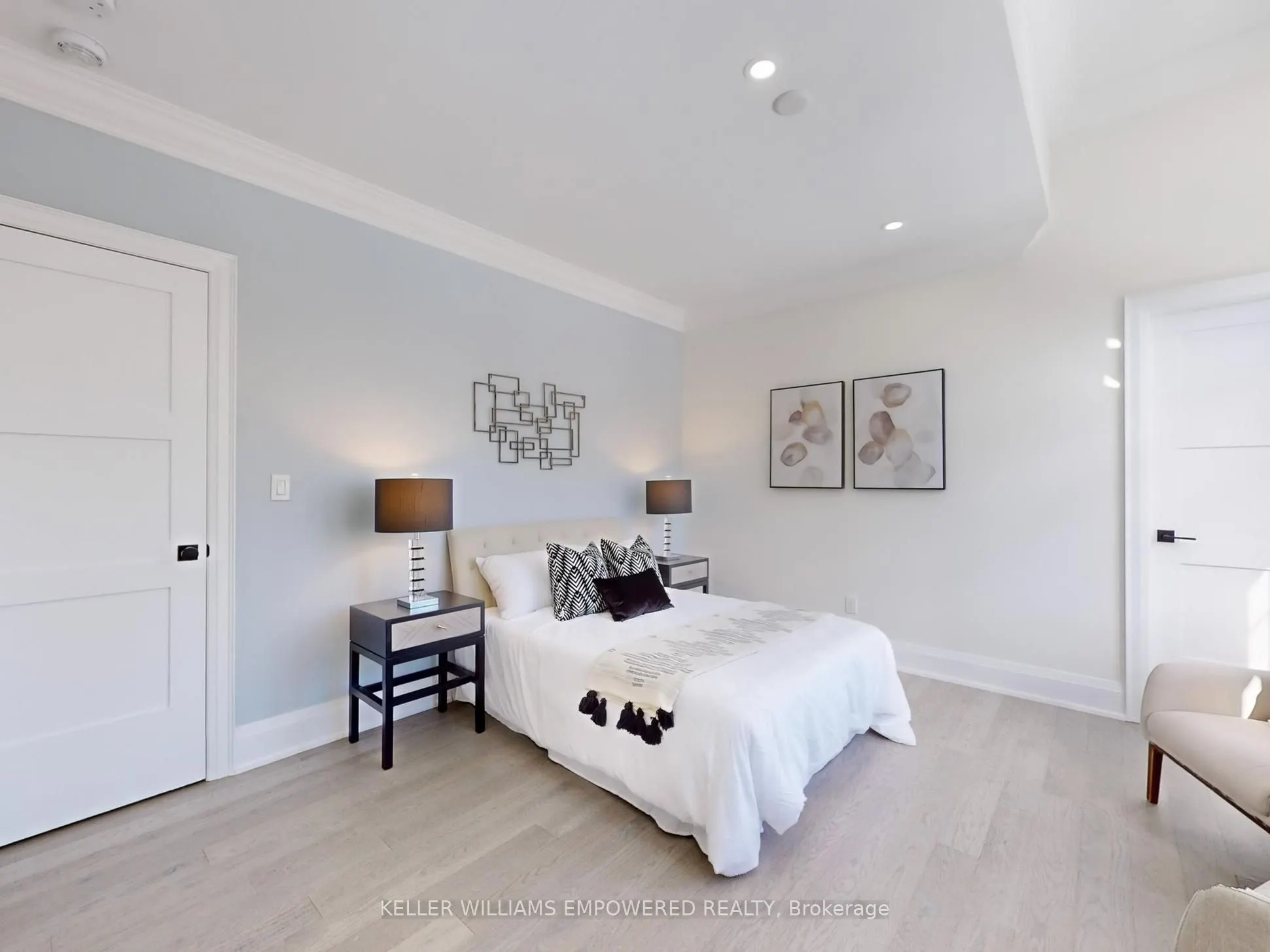 266 Touch Gold Crescent, #Main