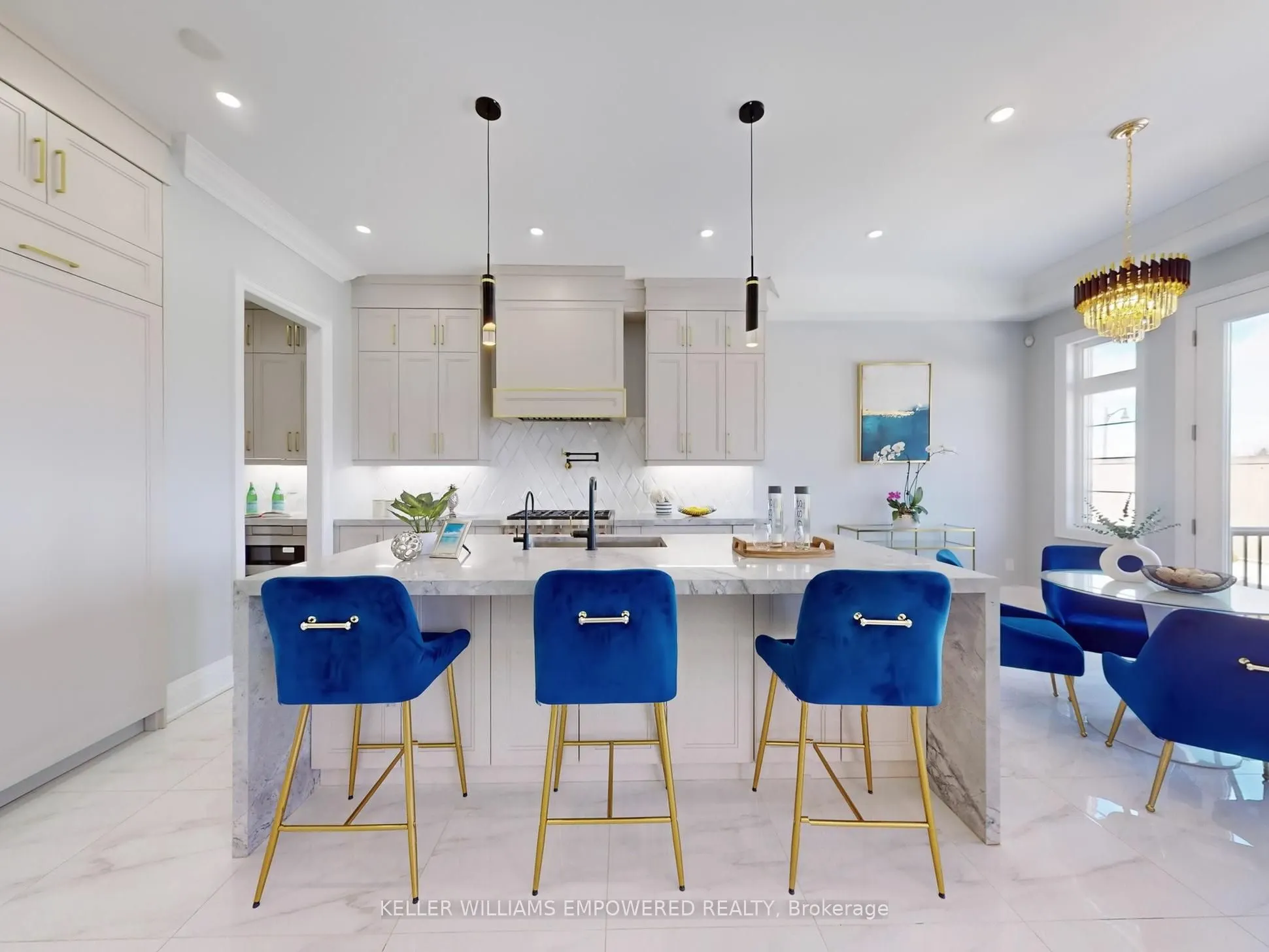 266 Touch Gold Crescent, #Main