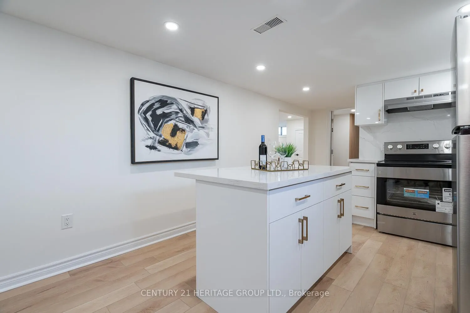 254 Demaine Crescent
