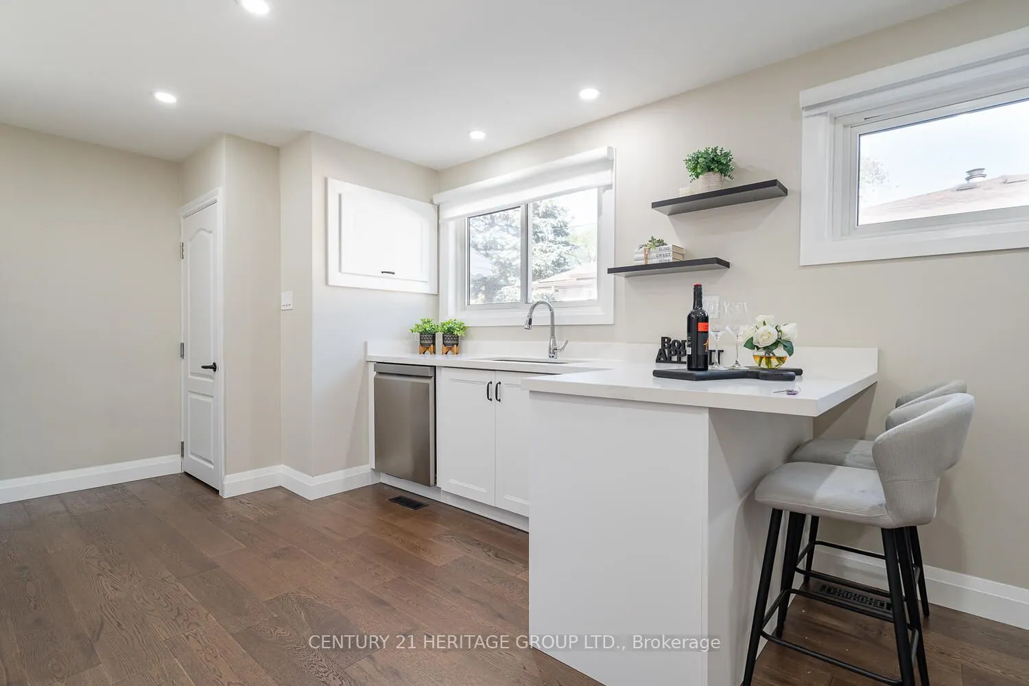 254 Demaine Crescent