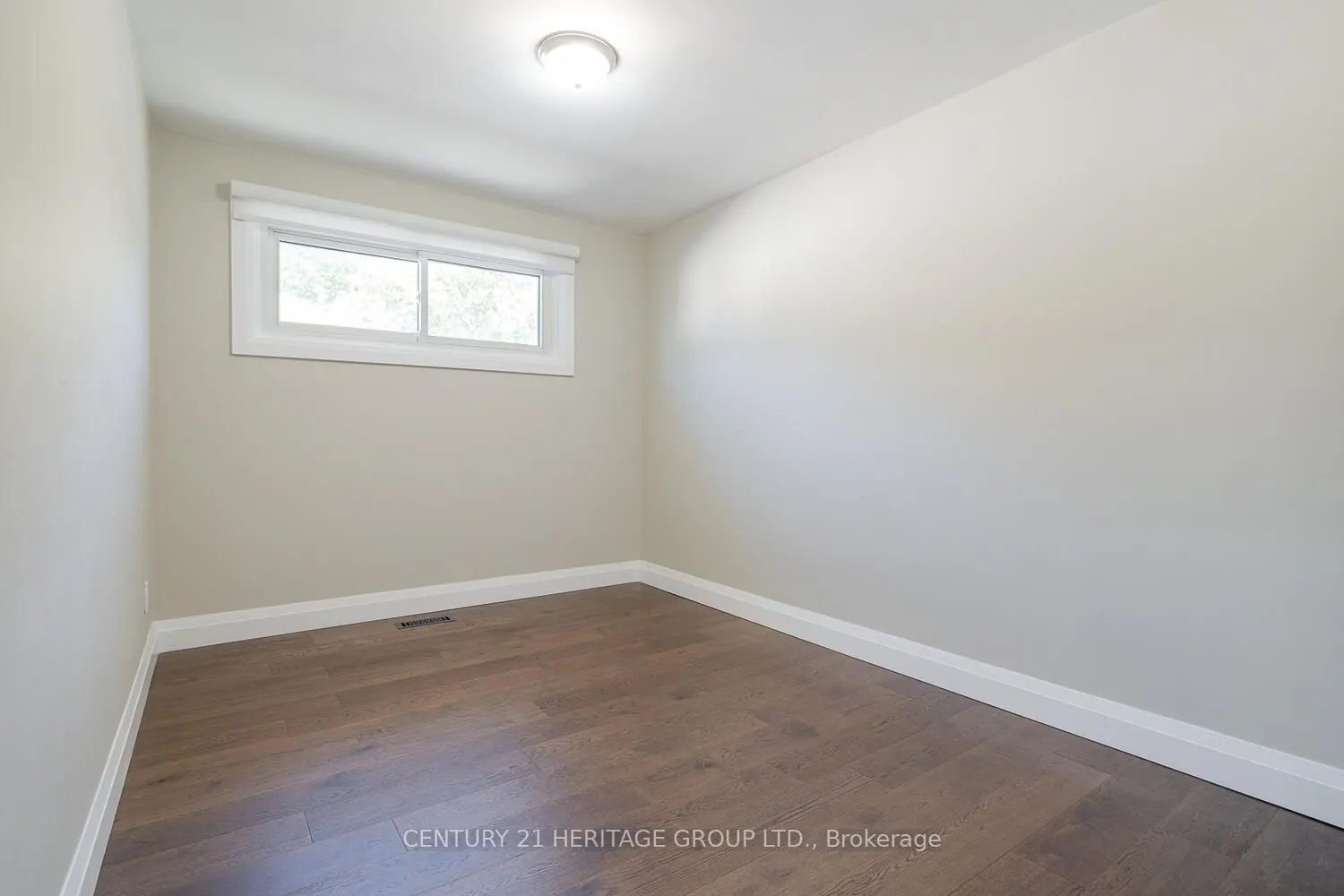 254 Demaine Crescent