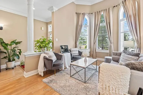 32 Albert Roffey Crescent