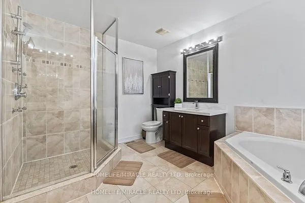 32 Albert Roffey Crescent