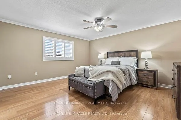 32 Albert Roffey Crescent