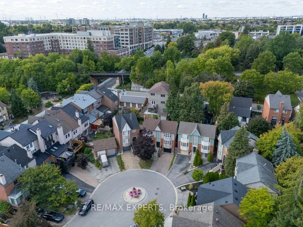4 Amos Maynard Circle
