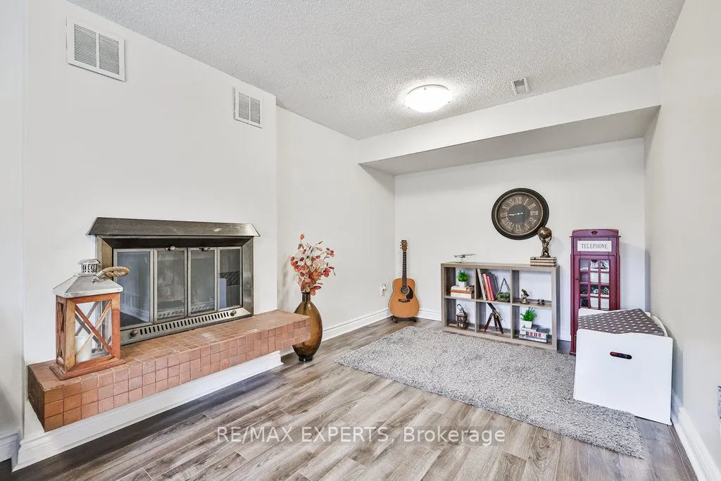 4 Amos Maynard Circle