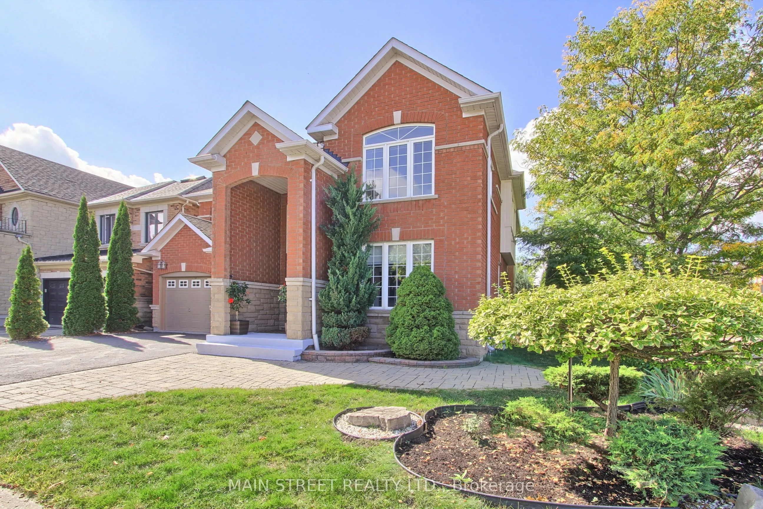 30 Conover Avenue N