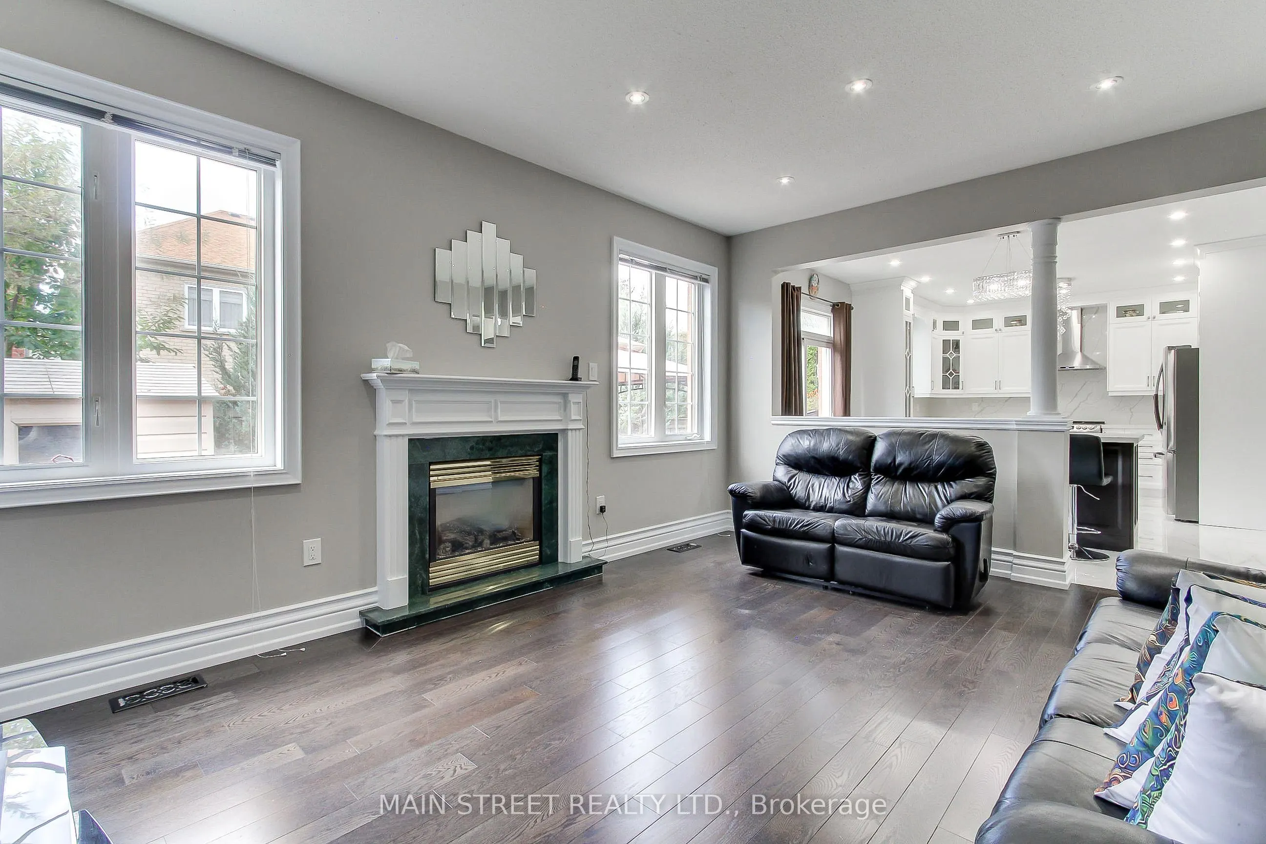 30 Conover Avenue N