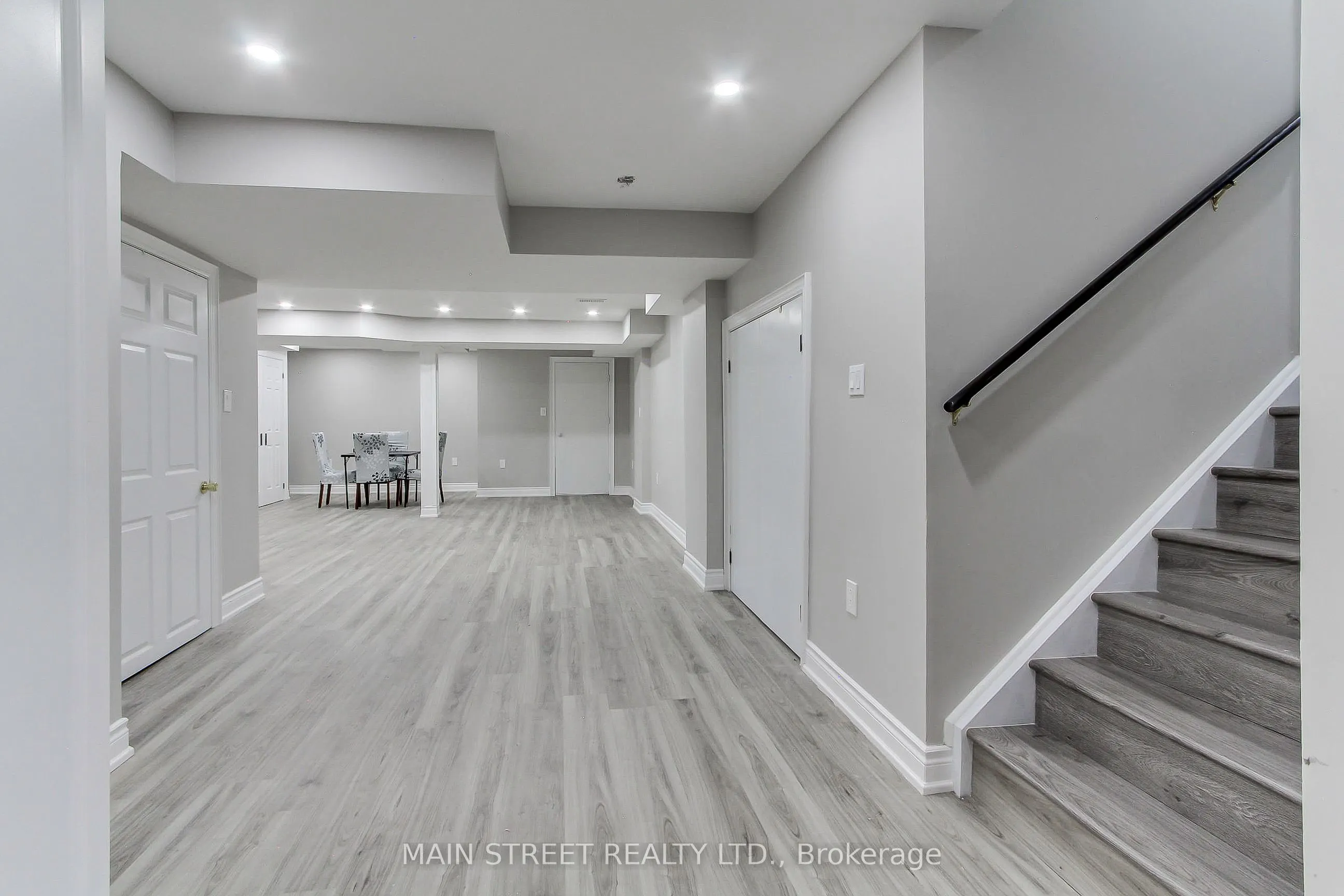 30 Conover Avenue N