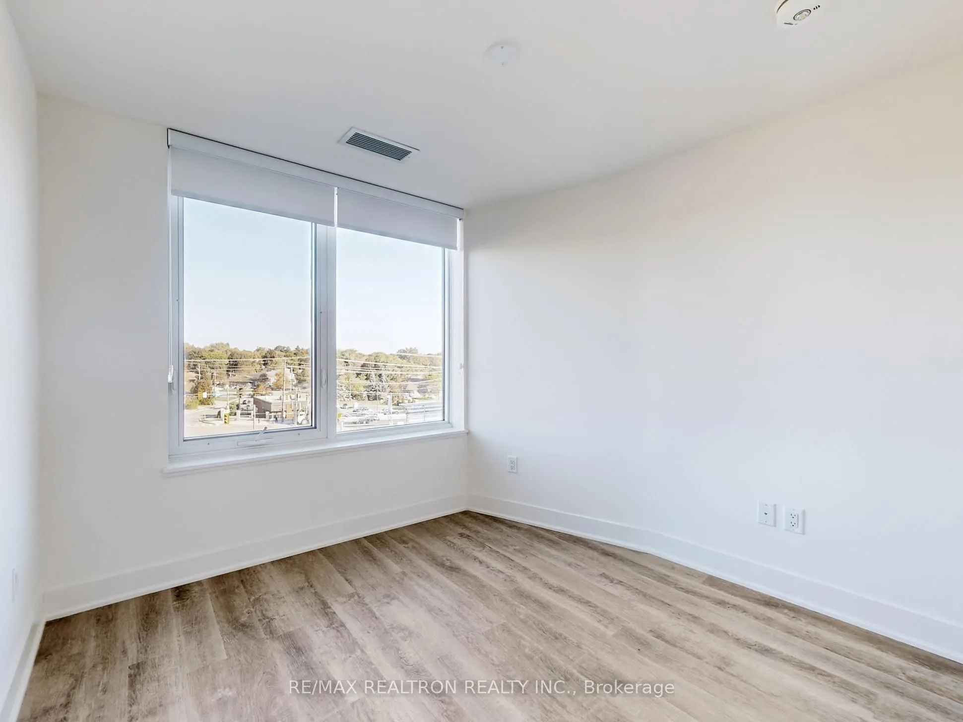 185 Deerfield Road, #415